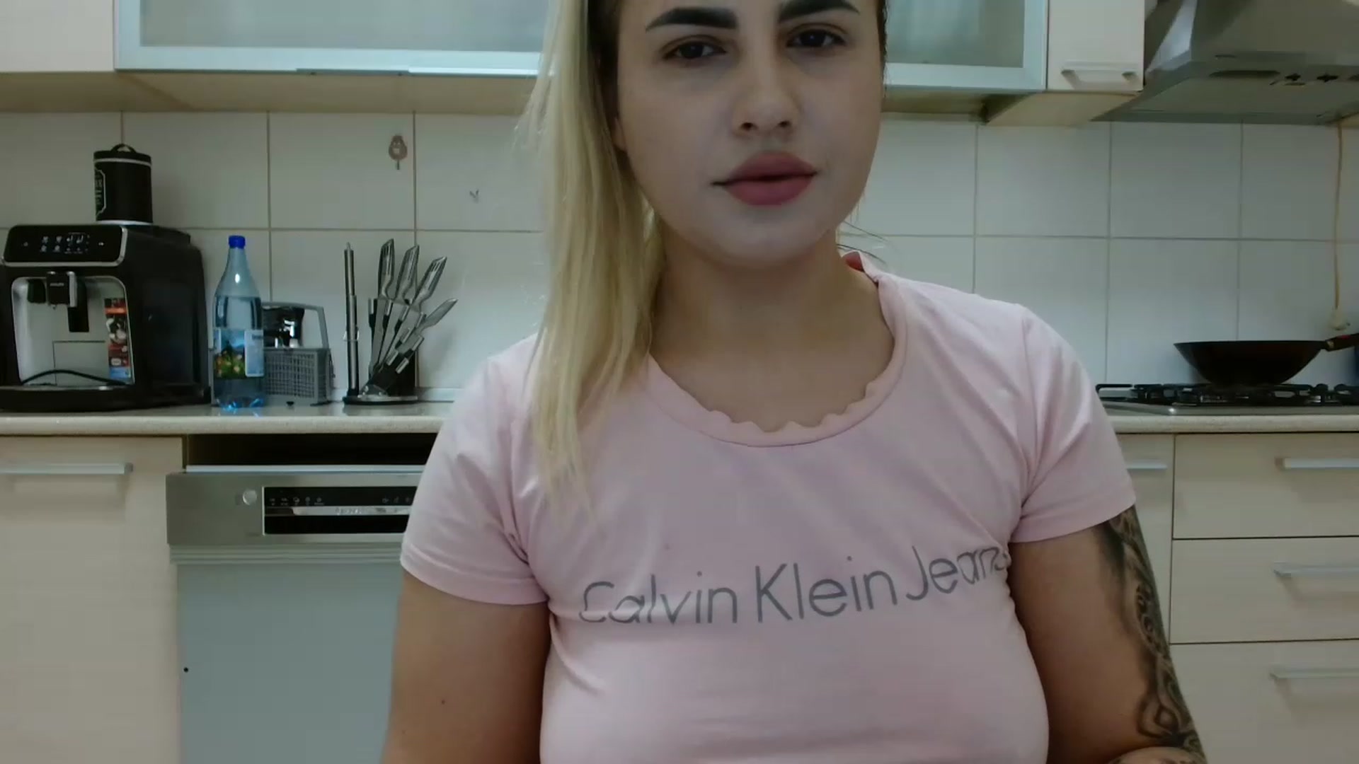 Gallery image thumbnail from MissDafina's myfreecams stream on, 04/20/2023, 24:02 image 12 of 20