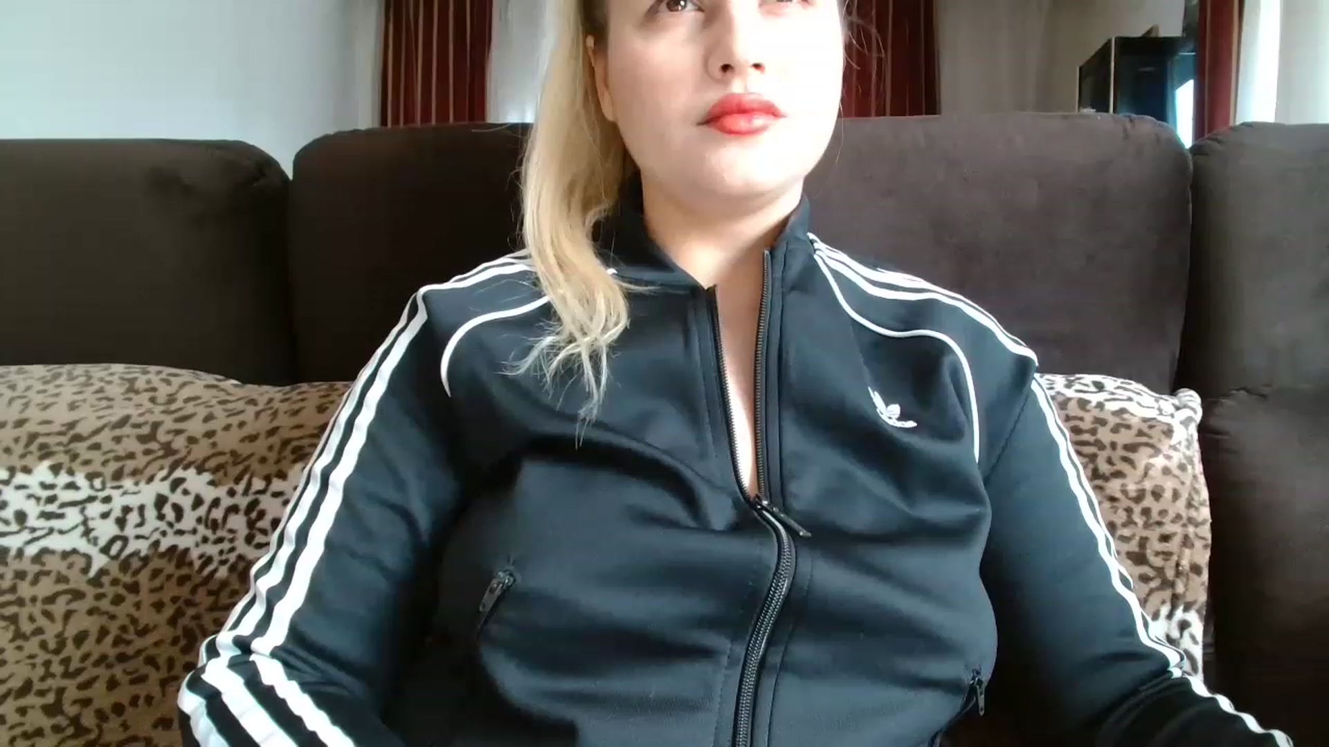 Gallery image thumbnail from MissDafina's myfreecams stream on, 04/24/2023, 07:45 image 4 of 20