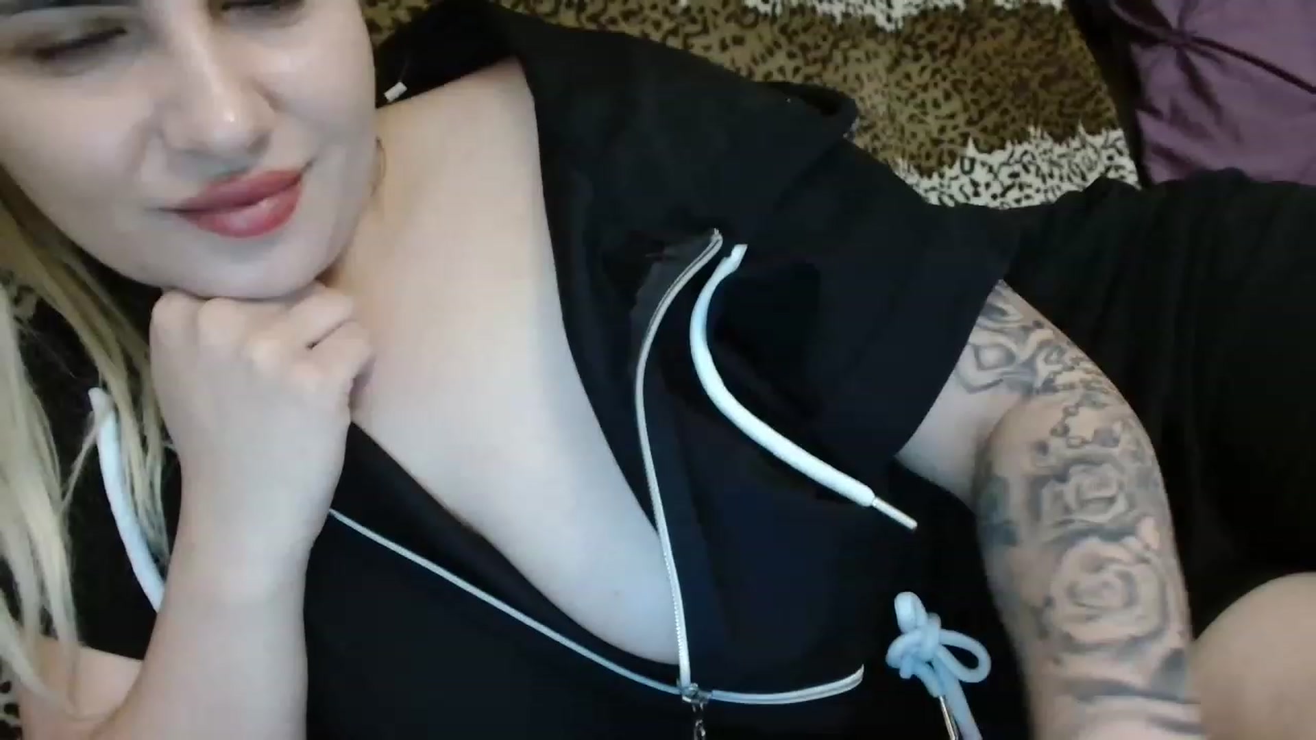 Gallery image thumbnail from MissDafina's myfreecams stream on, 04/24/2023, 18:41 image 14 of 20