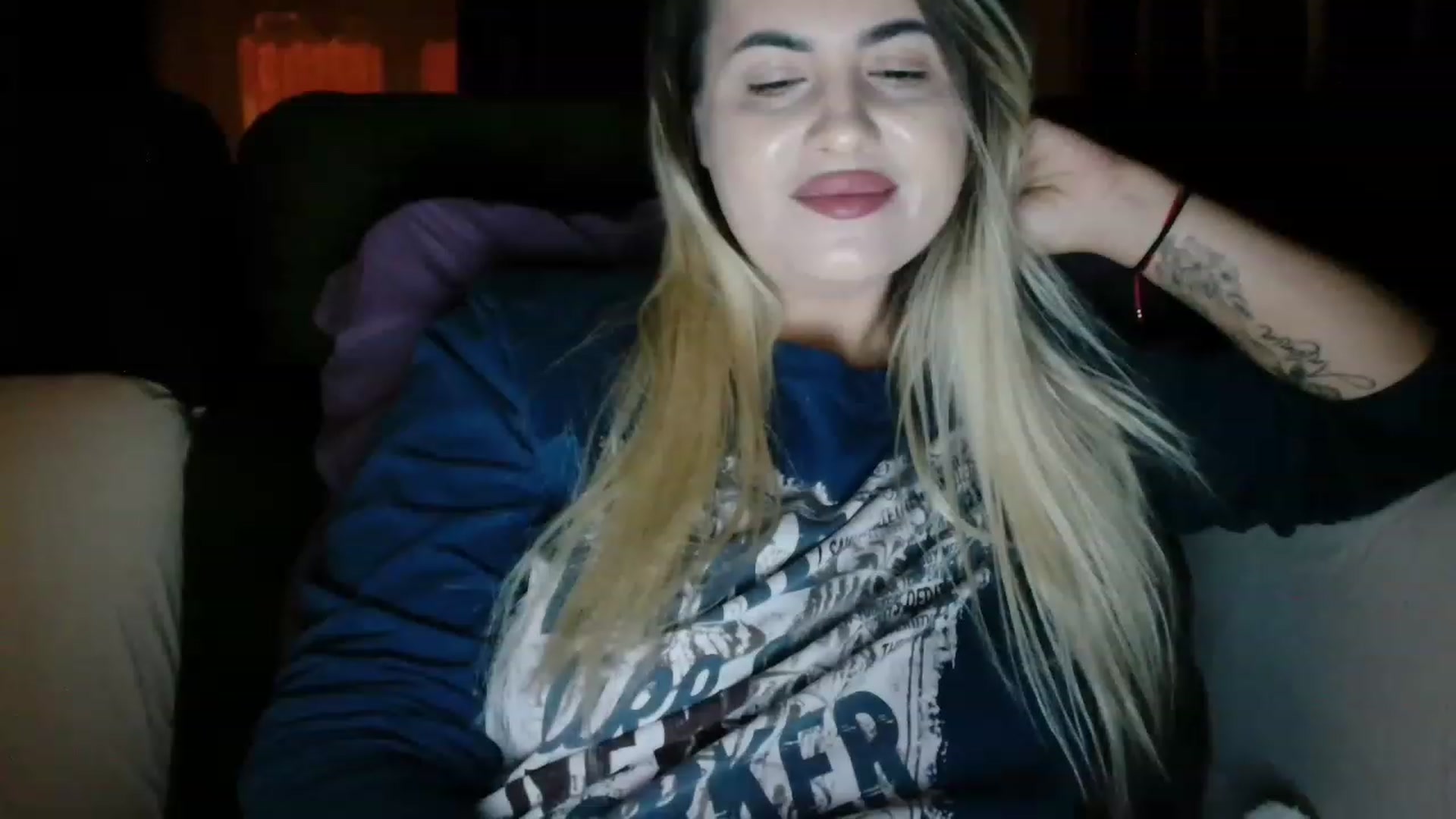 Gallery image thumbnail from MissDafina's myfreecams stream on, 04/28/2023, 24:20 image 12 of 20