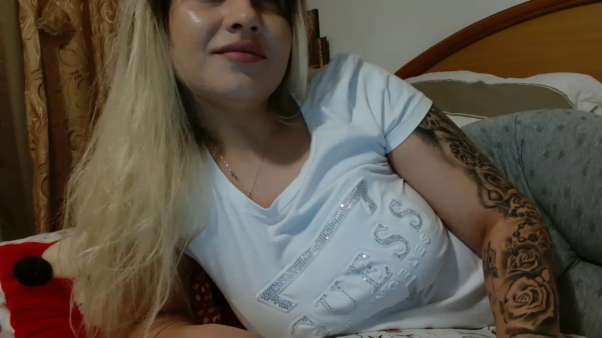 Gallery image thumbnail from MissDafina's myfreecams stream on, 05/03/2023, 01:36 image 12 of 20