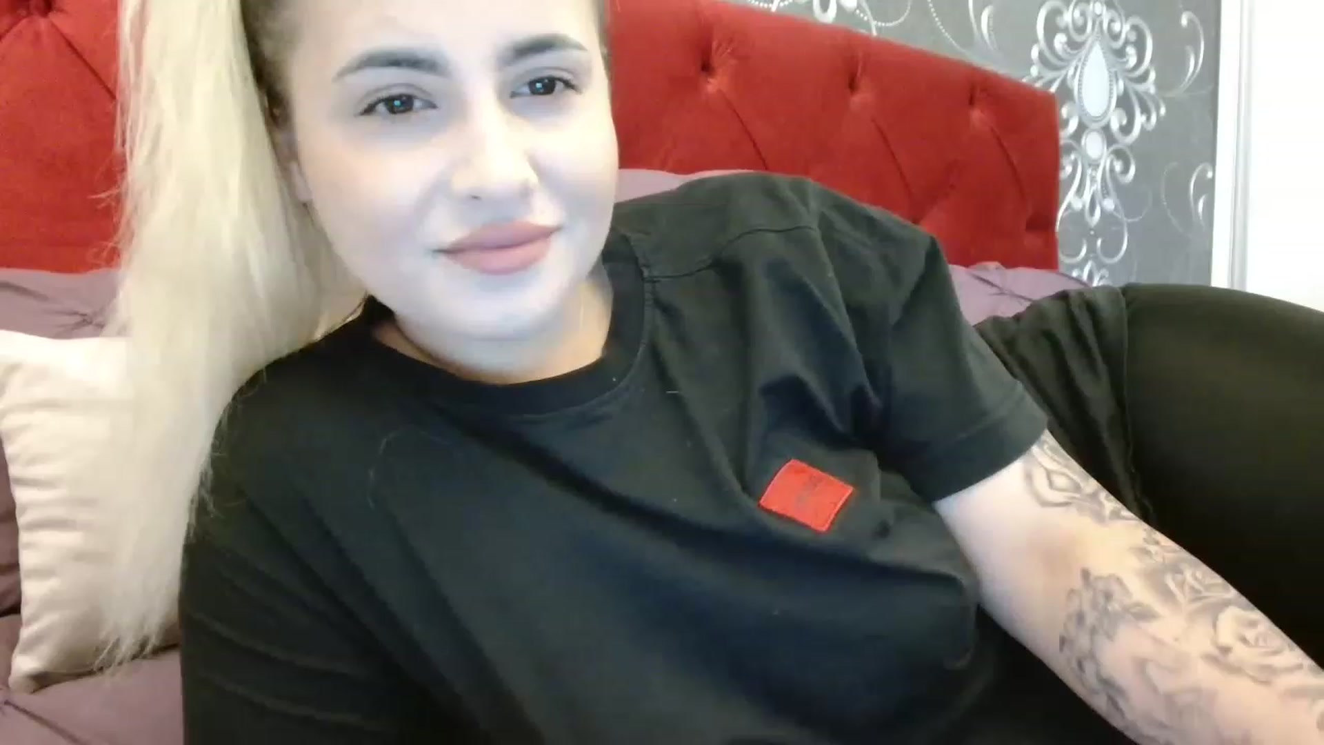 Gallery image thumbnail from MissDafina's myfreecams stream on, 05/06/2023, 14:55 image 12 of 20