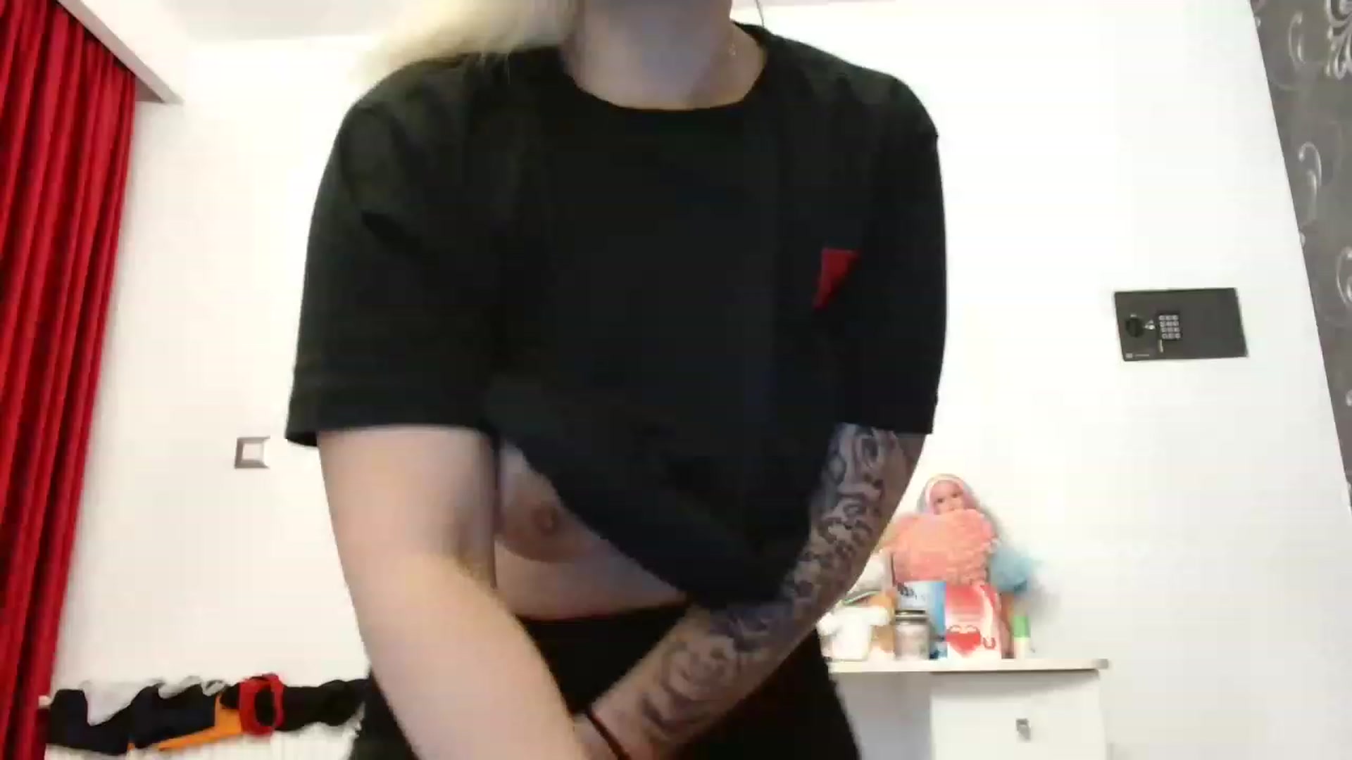 Gallery image thumbnail from MissDafina's myfreecams stream on, 05/06/2023, 14:55 image 14 of 20