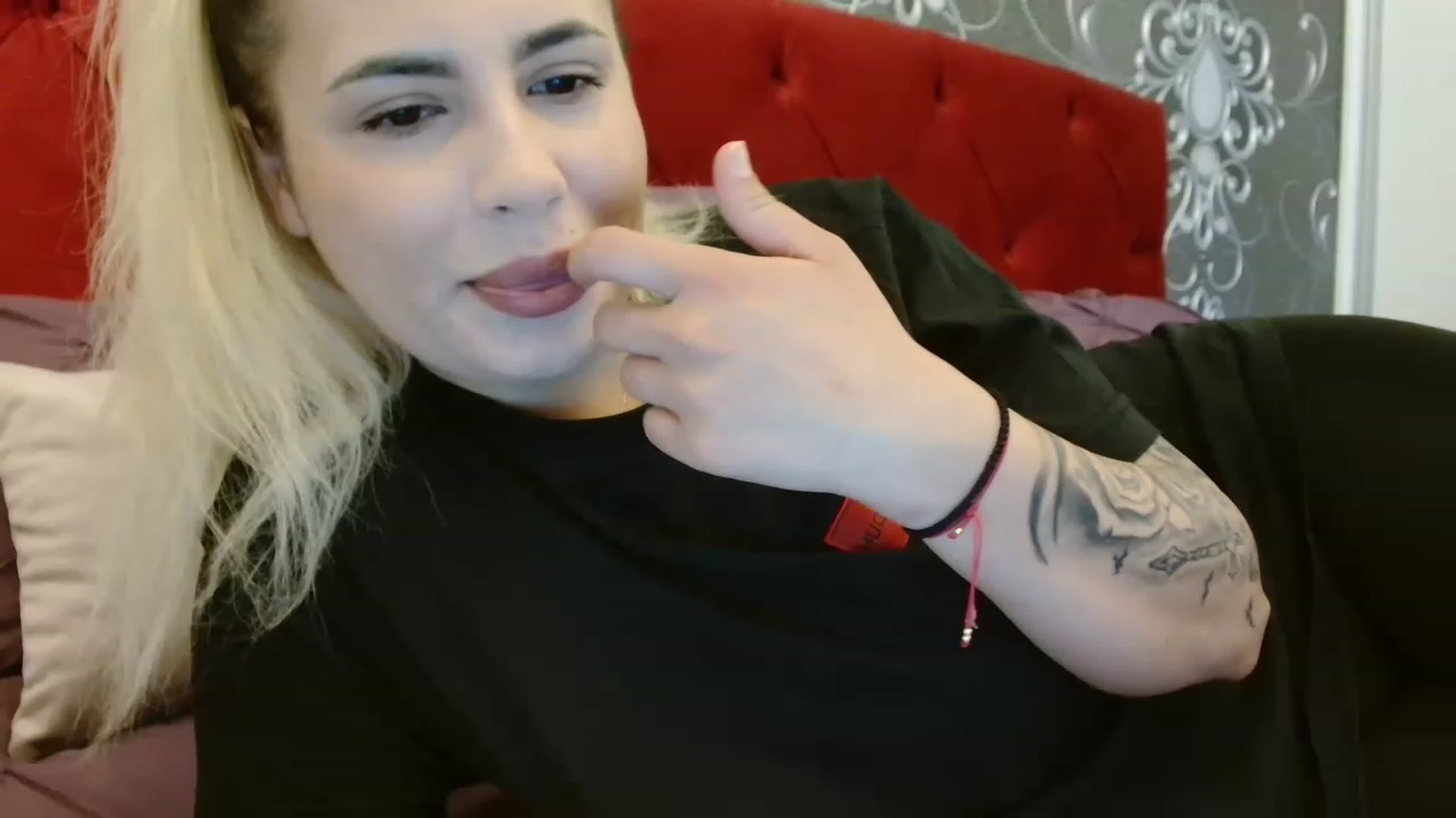 Gallery image thumbnail from MissDafina's myfreecams stream on, 05/06/2023, 14:55 image 6 of 20