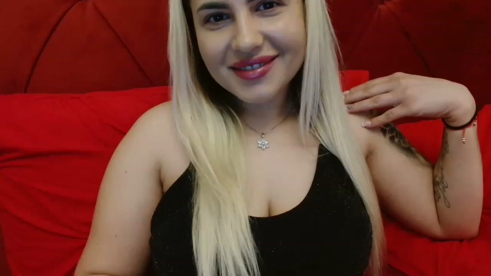 Gallery image thumbnail from MissDafina's myfreecams stream on, 05/13/2023, 18:24 image 8 of 20