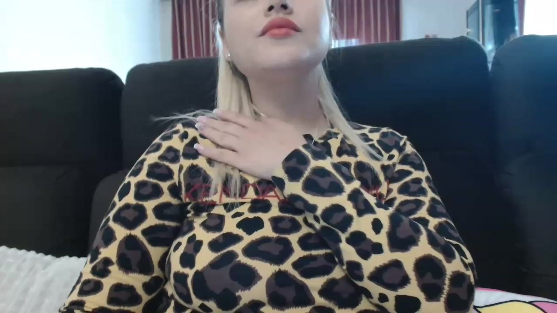 Gallery image thumbnail from MissDafina's myfreecams stream on, 05/15/2023, 07:48 image 17 of 20