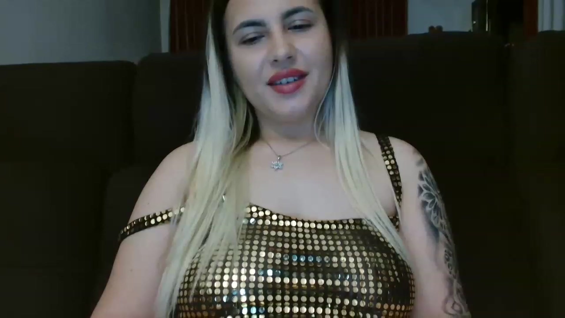 Gallery image thumbnail from MissDafina's myfreecams stream on, 05/18/2023, 23:28 image 6 of 20