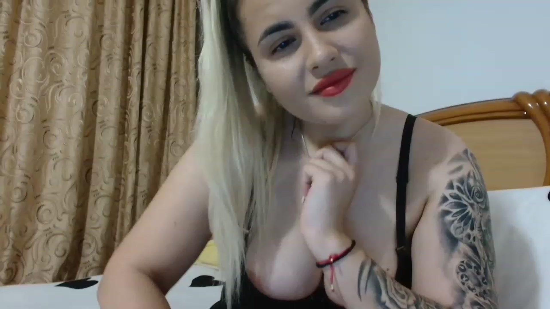 Gallery image thumbnail from MissDafina's myfreecams stream on, 05/22/2023, 19:13 image 5 of 20