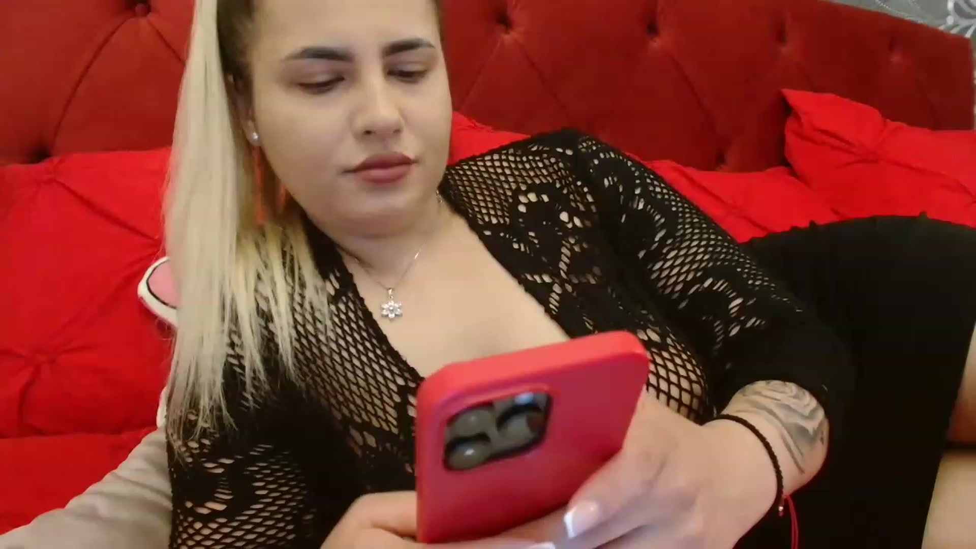 Gallery image thumbnail from MissDafina's myfreecams stream on, 05/23/2023, 12:48 image 1 of 20