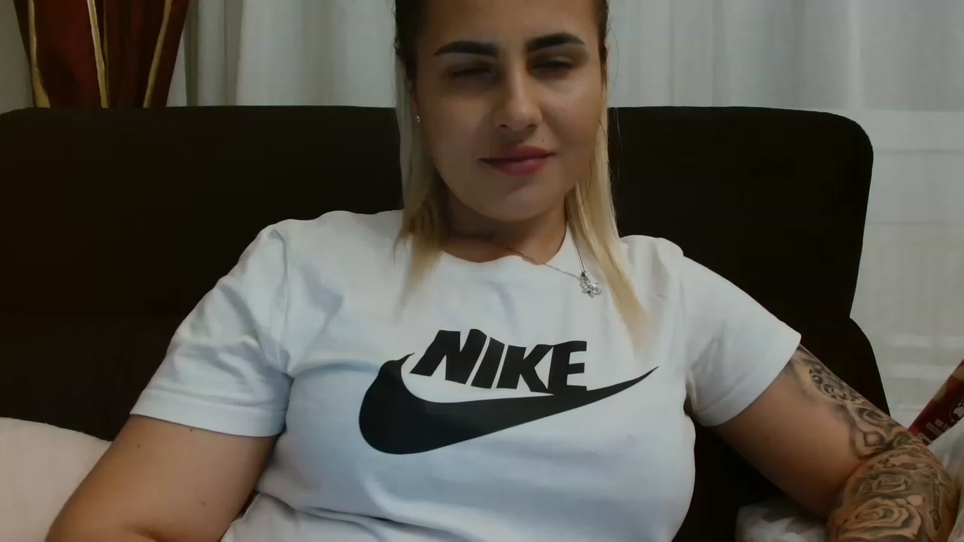 Gallery image thumbnail from MissDafina's myfreecams stream on, 05/23/2023, 19:22 image 2 of 20
