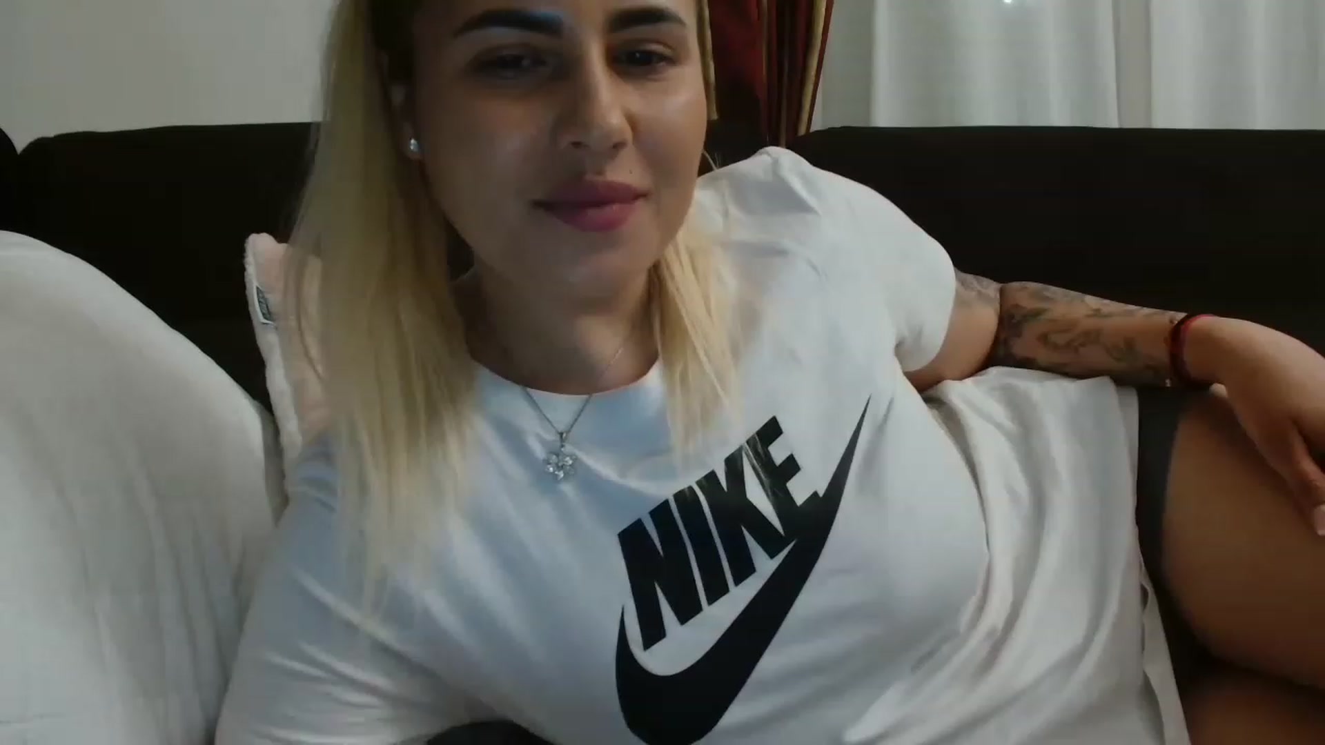 Gallery image thumbnail from MissDafina's myfreecams stream on, 05/23/2023, 21:03 image 16 of 20