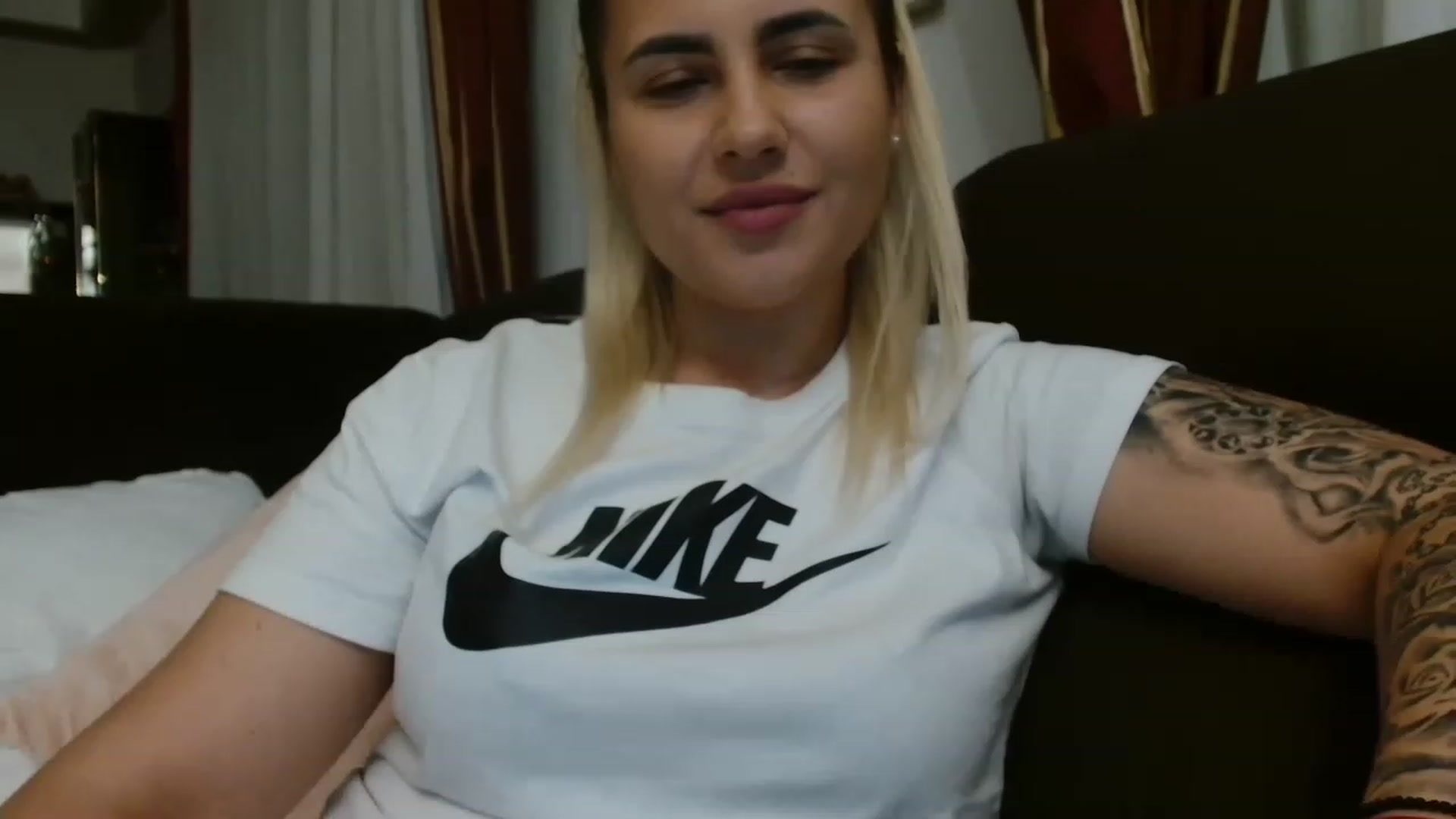 Gallery image thumbnail from MissDafina's myfreecams stream on, 05/23/2023, 21:03 image 11 of 20