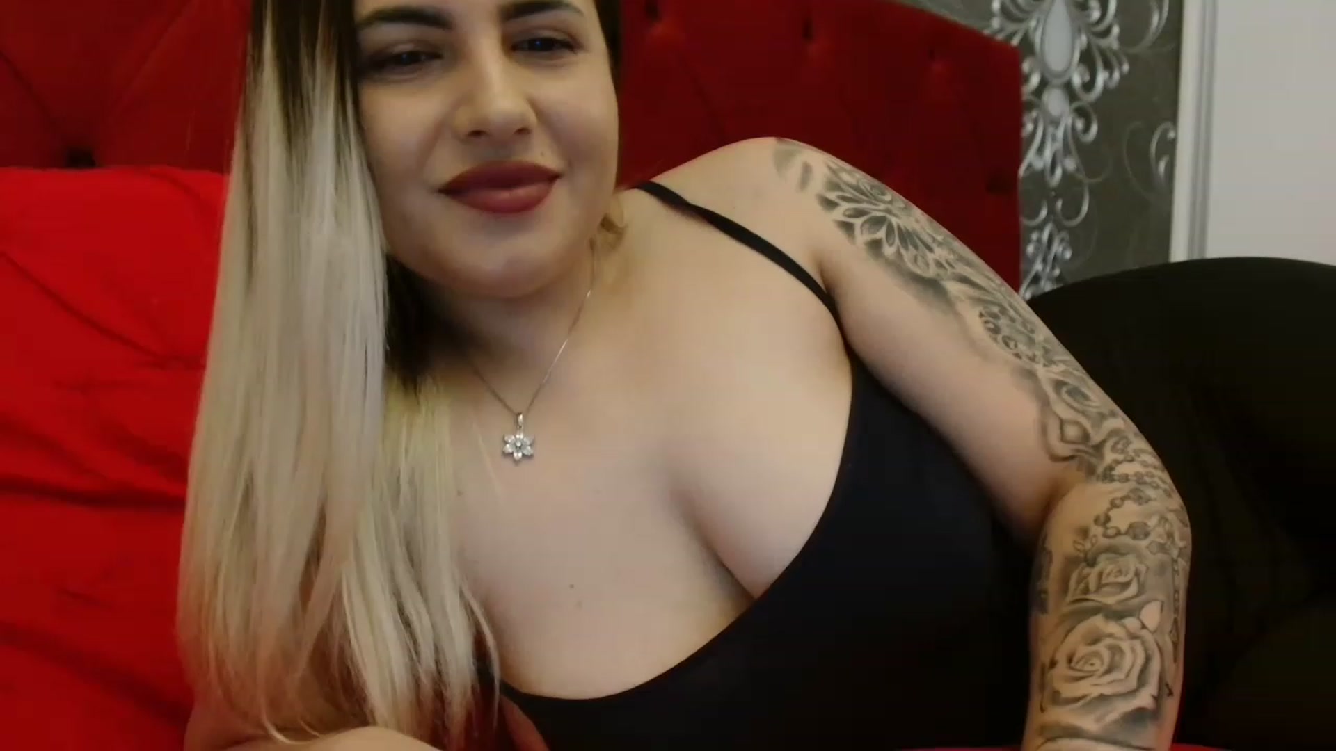 Gallery image thumbnail from MissDafina's myfreecams stream on, 05/25/2023, 11:38 image 15 of 20
