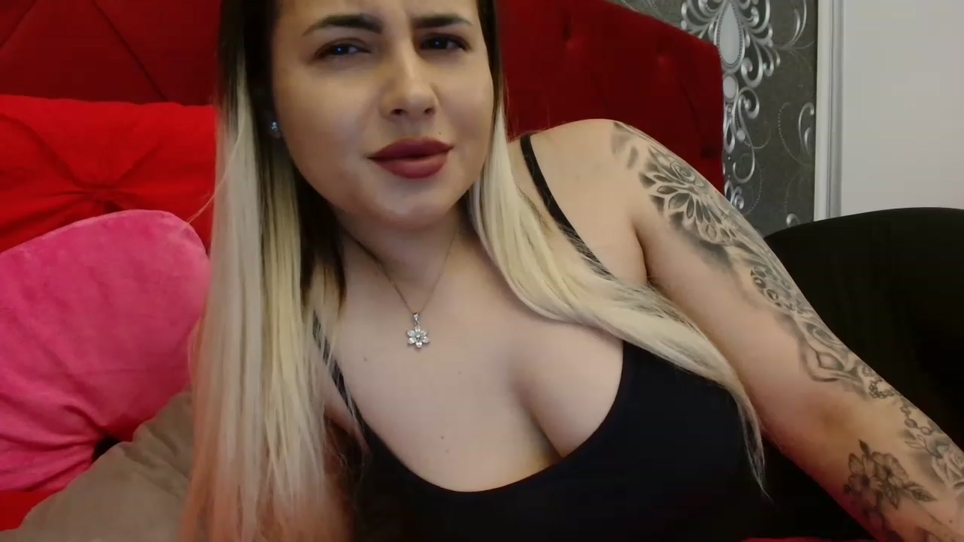 Gallery image thumbnail from MissDafina's myfreecams stream on, 05/25/2023, 13:26 image 1 of 20