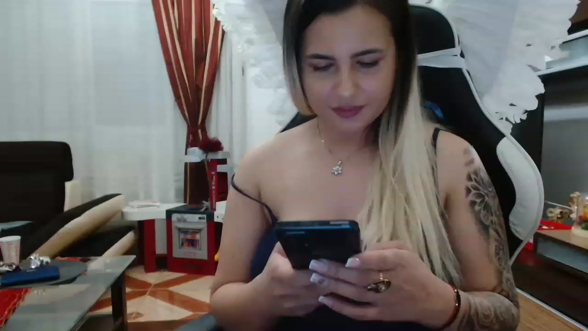 Gallery image thumbnail from MissDafina's myfreecams stream on, 05/25/2023, 15:14 image 19 of 20