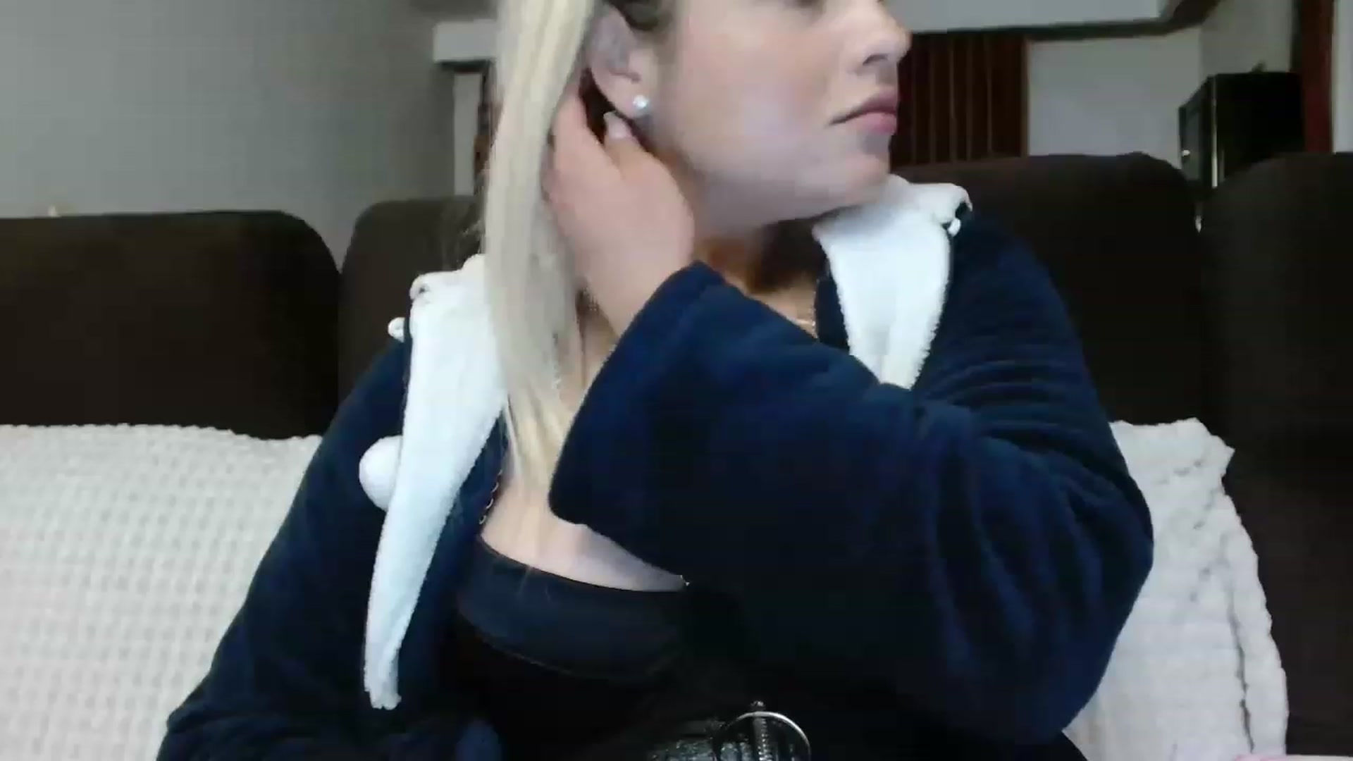Gallery image thumbnail from MissDafina's myfreecams stream on, 06/01/2023, 01:12 image 17 of 20
