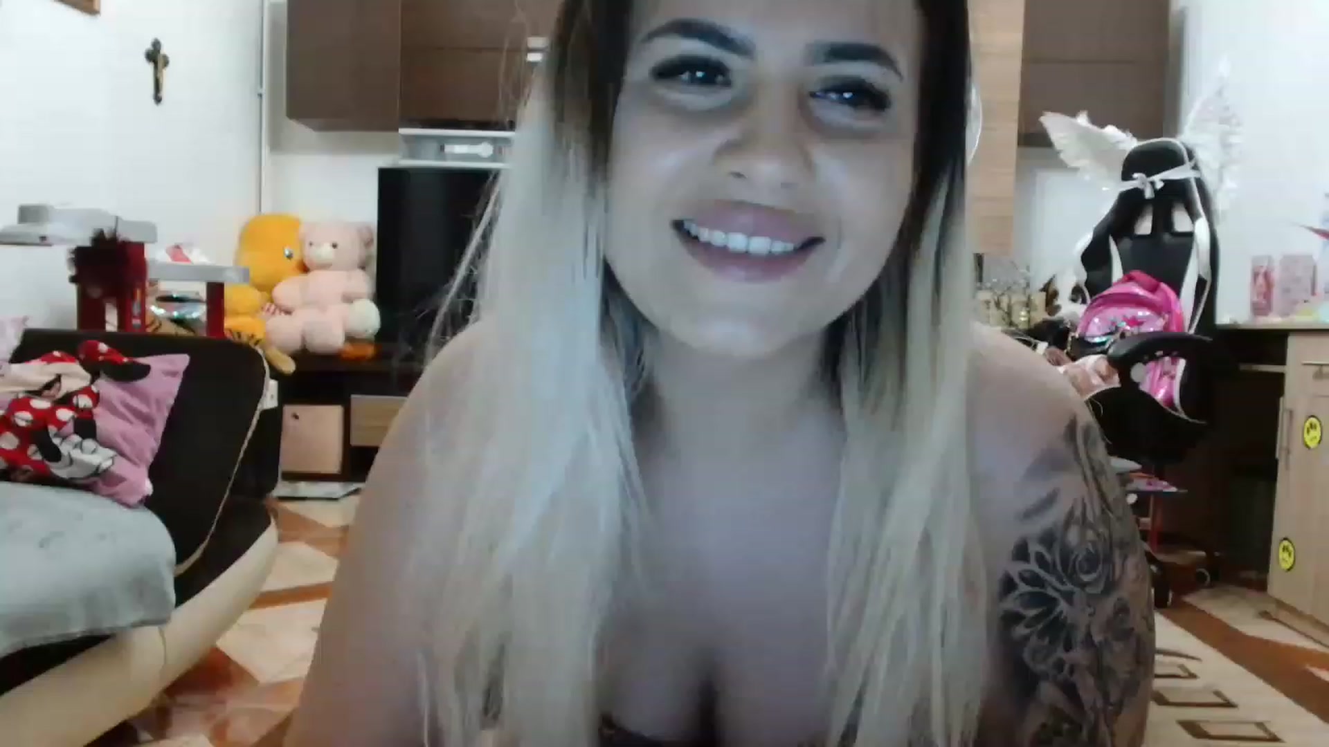 Gallery image thumbnail from MissDafina's myfreecams stream on, 06/08/2023, 18:47 image 5 of 20