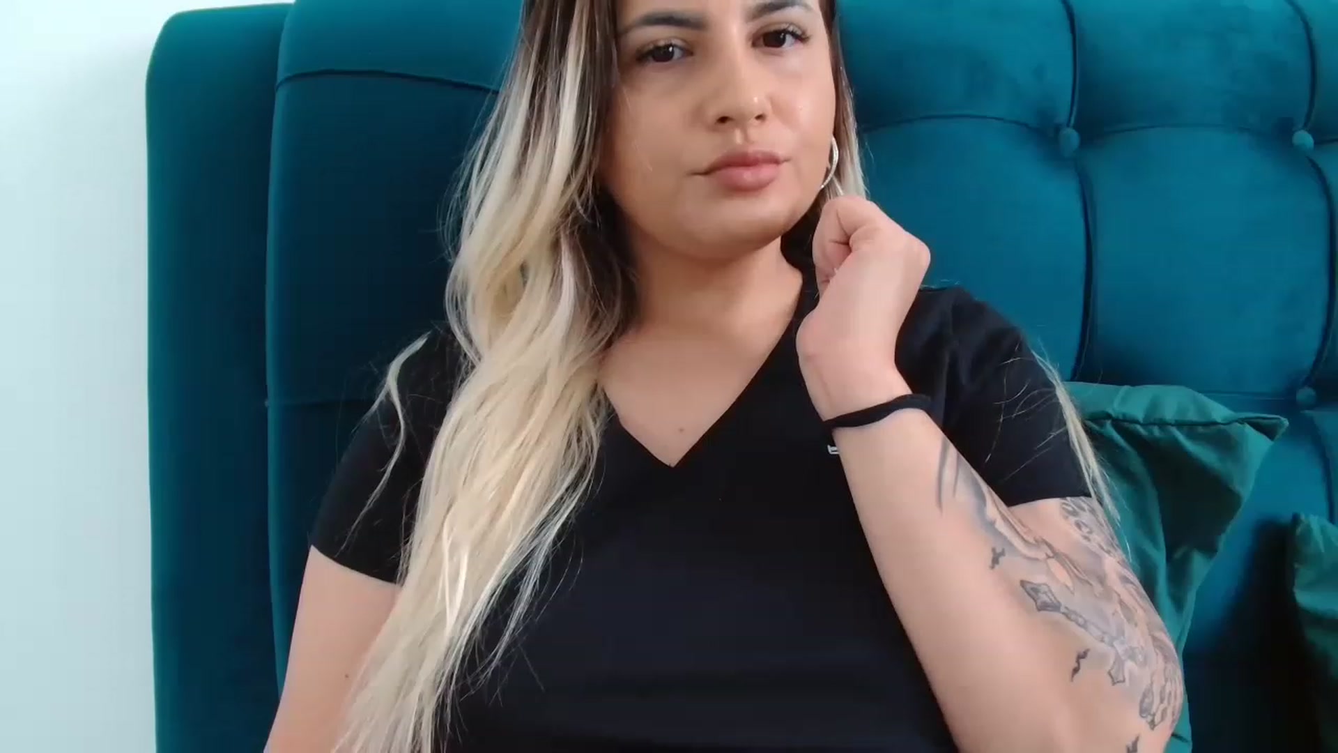 Gallery image thumbnail from MissDafina's myfreecams stream on, 06/25/2023, 11:20 image 5 of 20