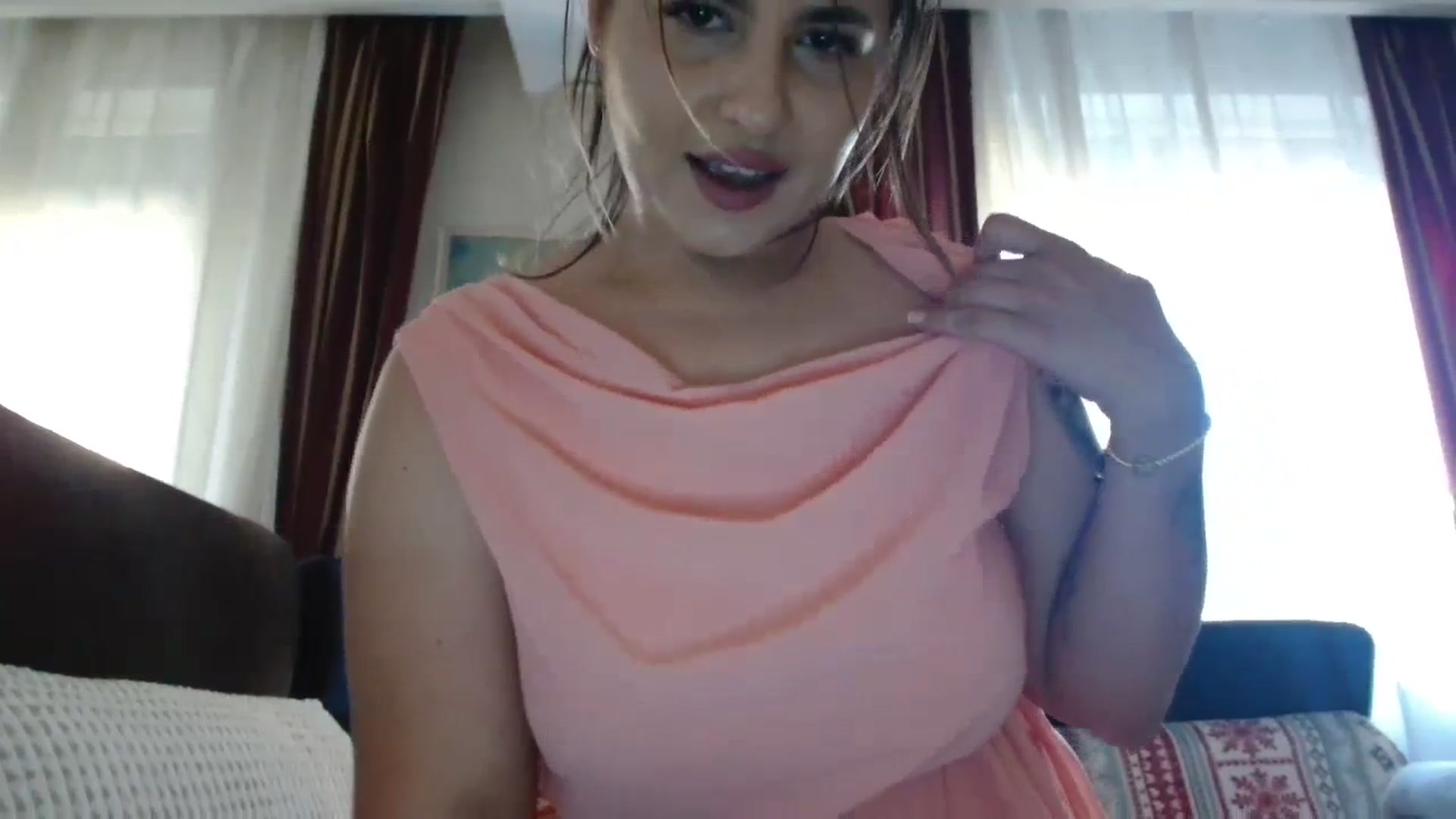 Gallery image thumbnail from MissDafina's myfreecams stream on, 08/12/2023, 14:08 image 7 of 20