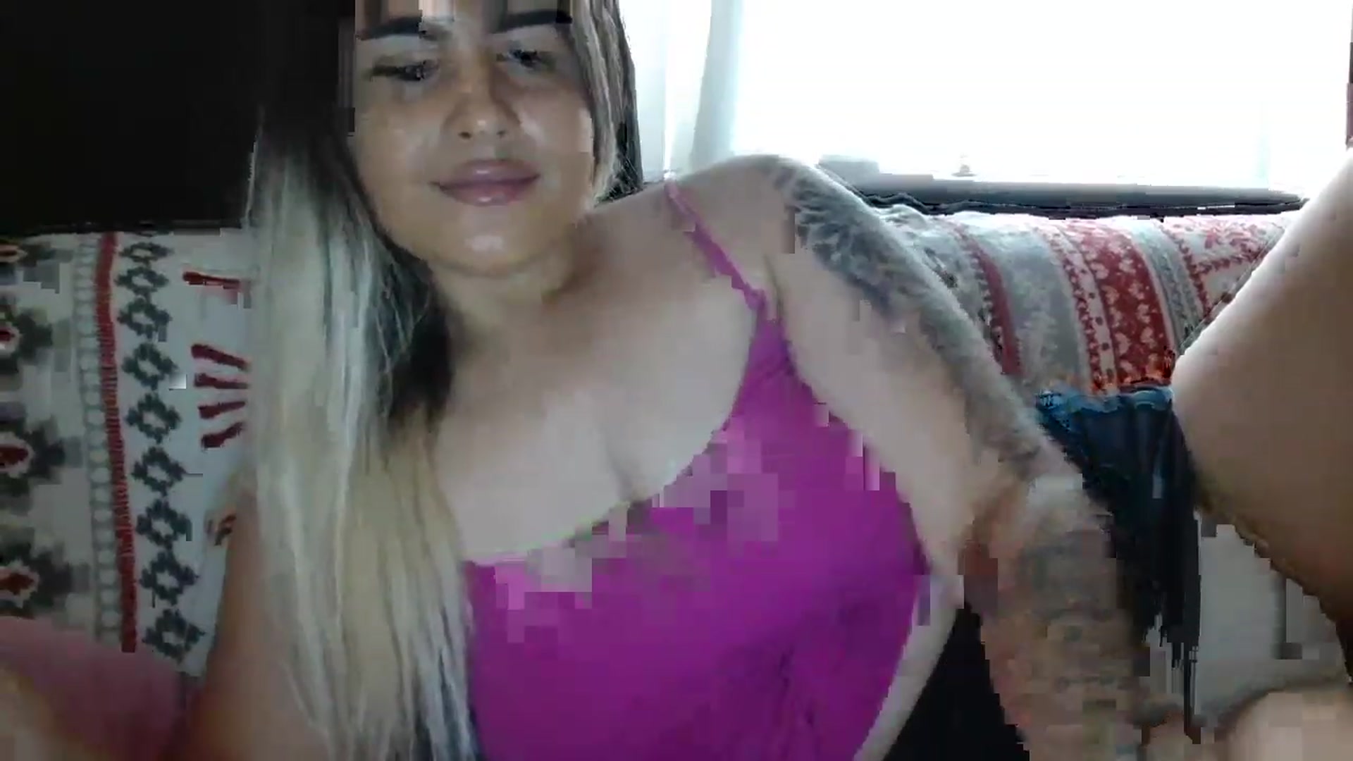 Gallery image thumbnail from MissDafina's myfreecams stream on, 08/21/2023, 16:32 image 12 of 20
