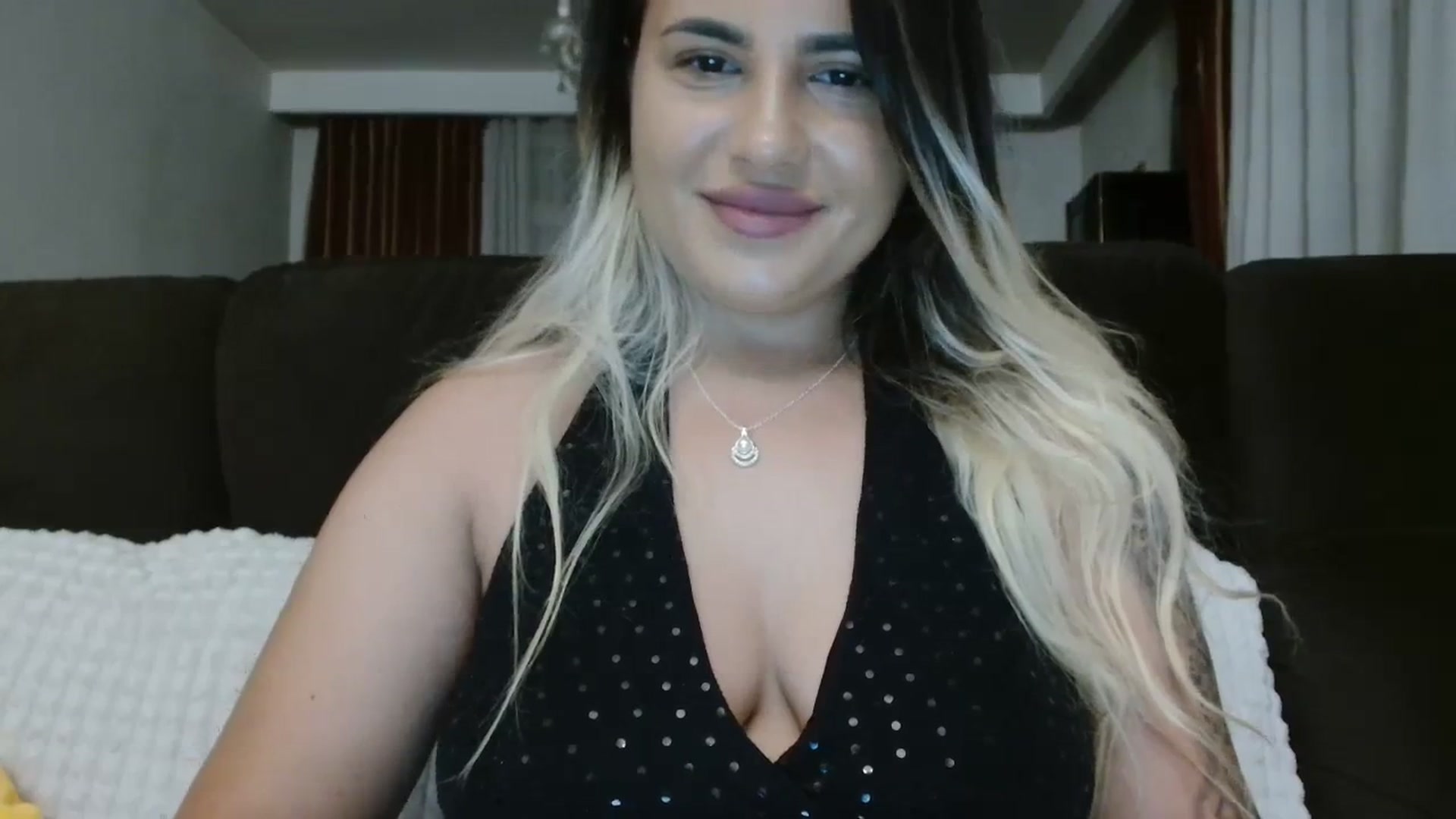 Gallery image thumbnail from MissDafina's myfreecams stream on, 08/23/2023, 22:11 image 4 of 20