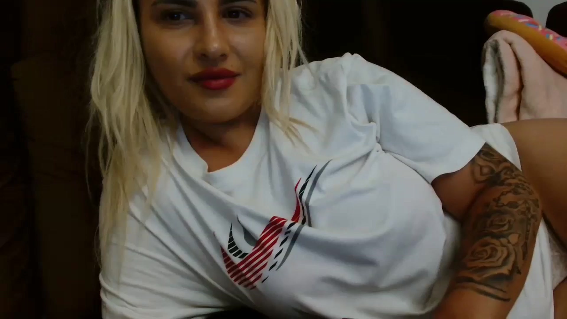 Gallery image thumbnail from MissDafina's myfreecams stream on, 08/24/2023, 22:20 image 12 of 20