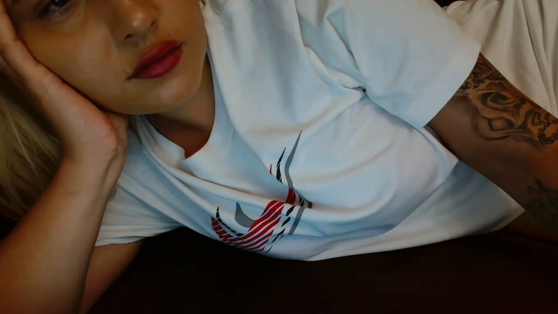 Gallery image thumbnail from MissDafina's myfreecams stream on, 08/24/2023, 22:20 image 15 of 20