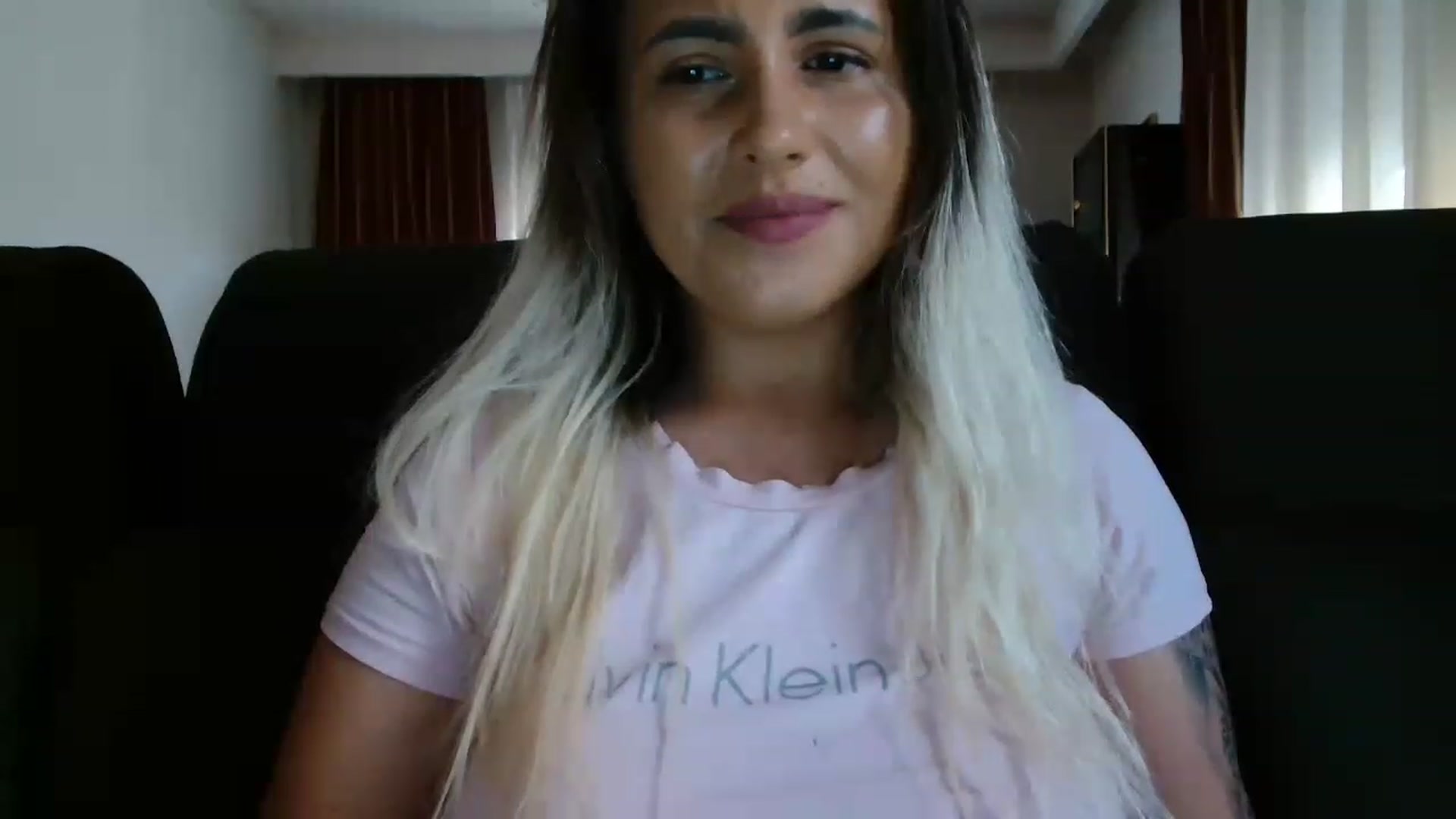 Gallery image thumbnail from MissDafina's myfreecams stream on, 08/25/2023, 15:11 image 6 of 20