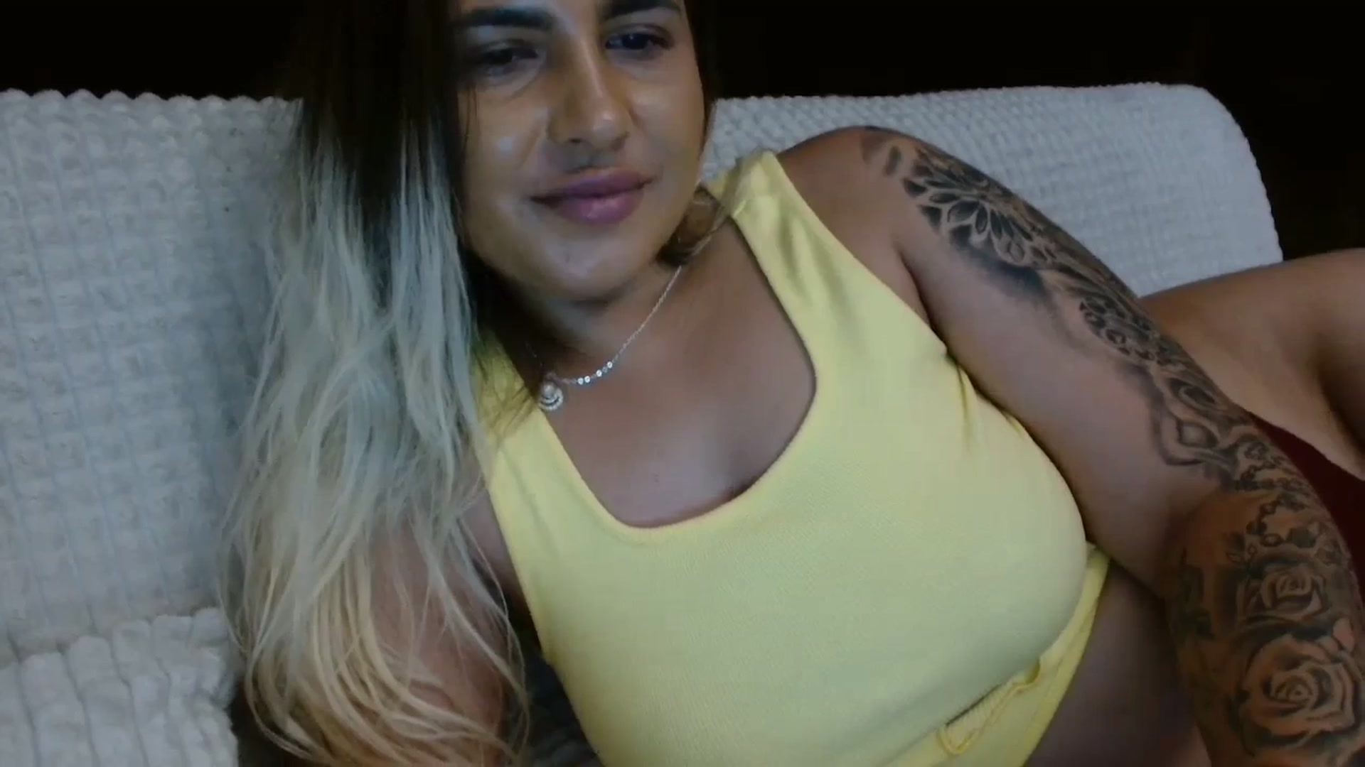 Gallery image thumbnail from MissDafina's myfreecams stream on, 08/26/2023, 23:57 image 10 of 20