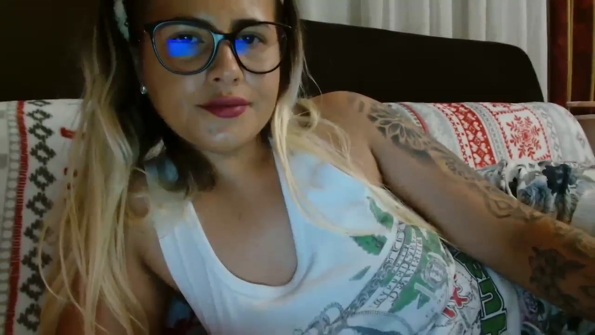 Gallery image thumbnail from MissDafina's myfreecams stream on, 08/31/2023, 22:48 image 6 of 20