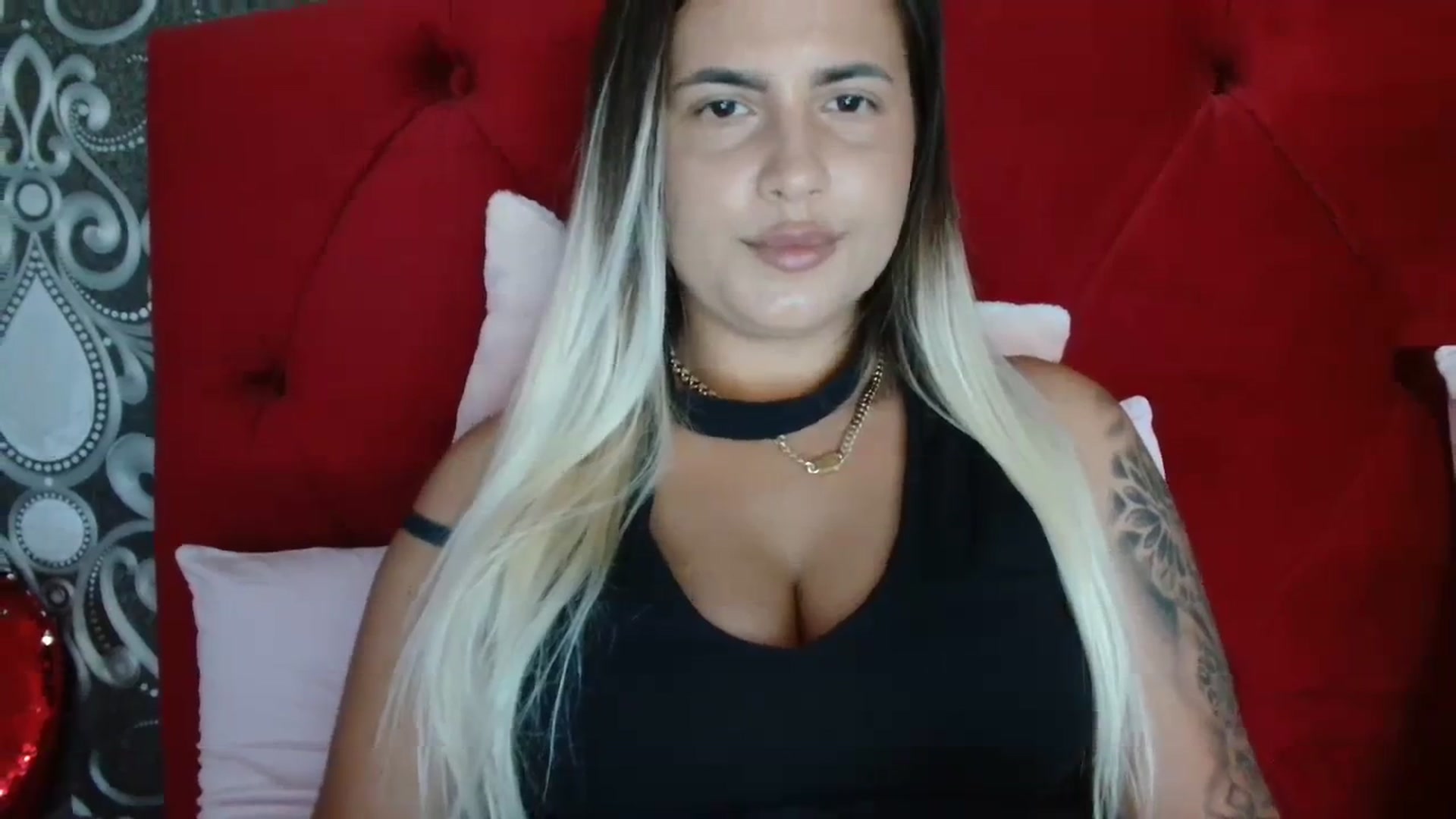Gallery image thumbnail from MissDafina's myfreecams stream on, 09/12/2023, 12:06 image 13 of 20