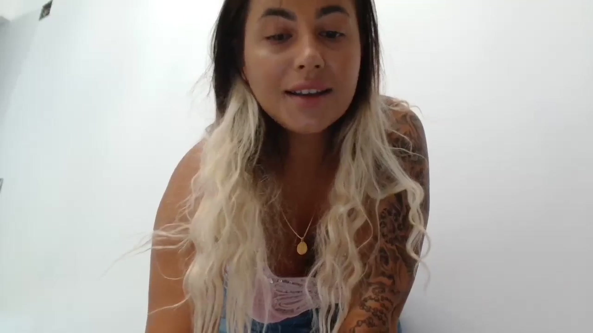 Gallery image thumbnail from MissDafina's myfreecams stream on, 09/23/2023, 14:27 image 8 of 20