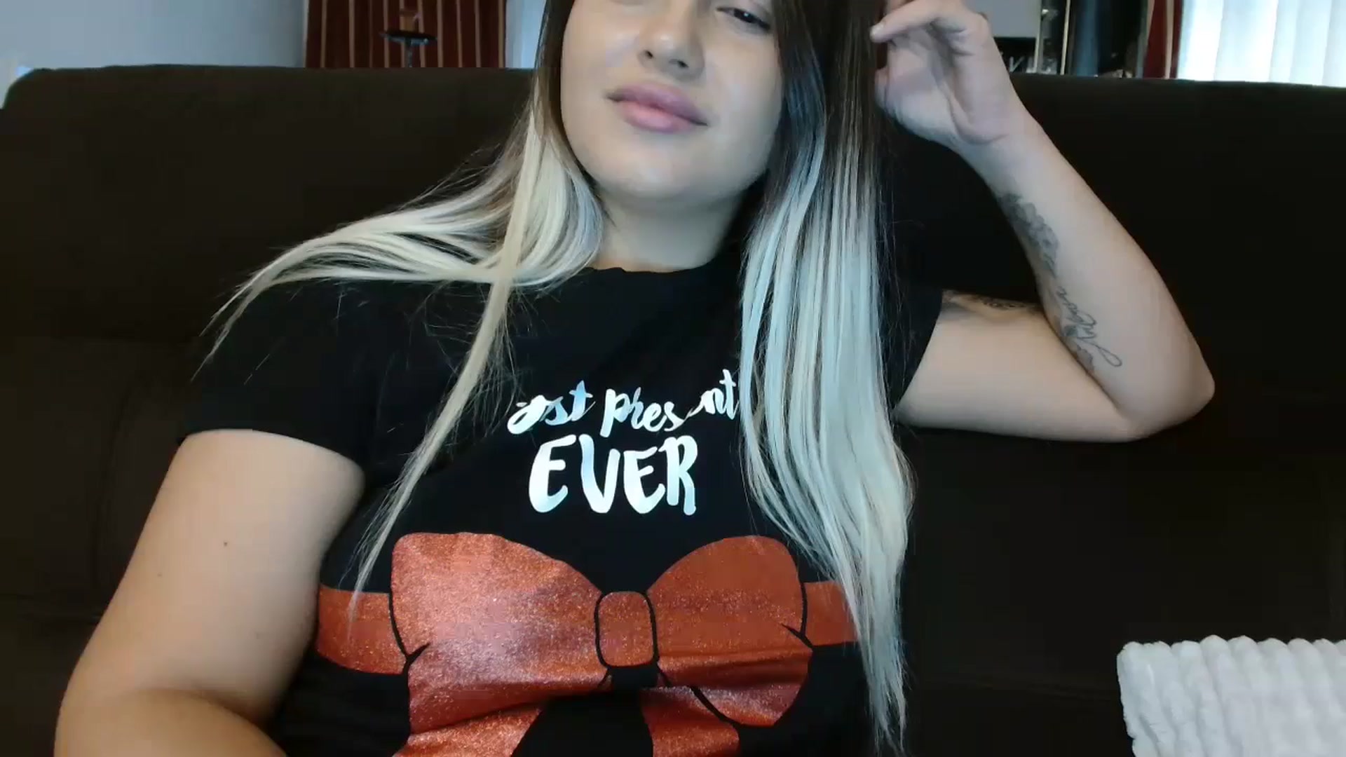 Gallery image thumbnail from MissDafina's myfreecams stream on, 10/24/2023, 07:10 image 17 of 20