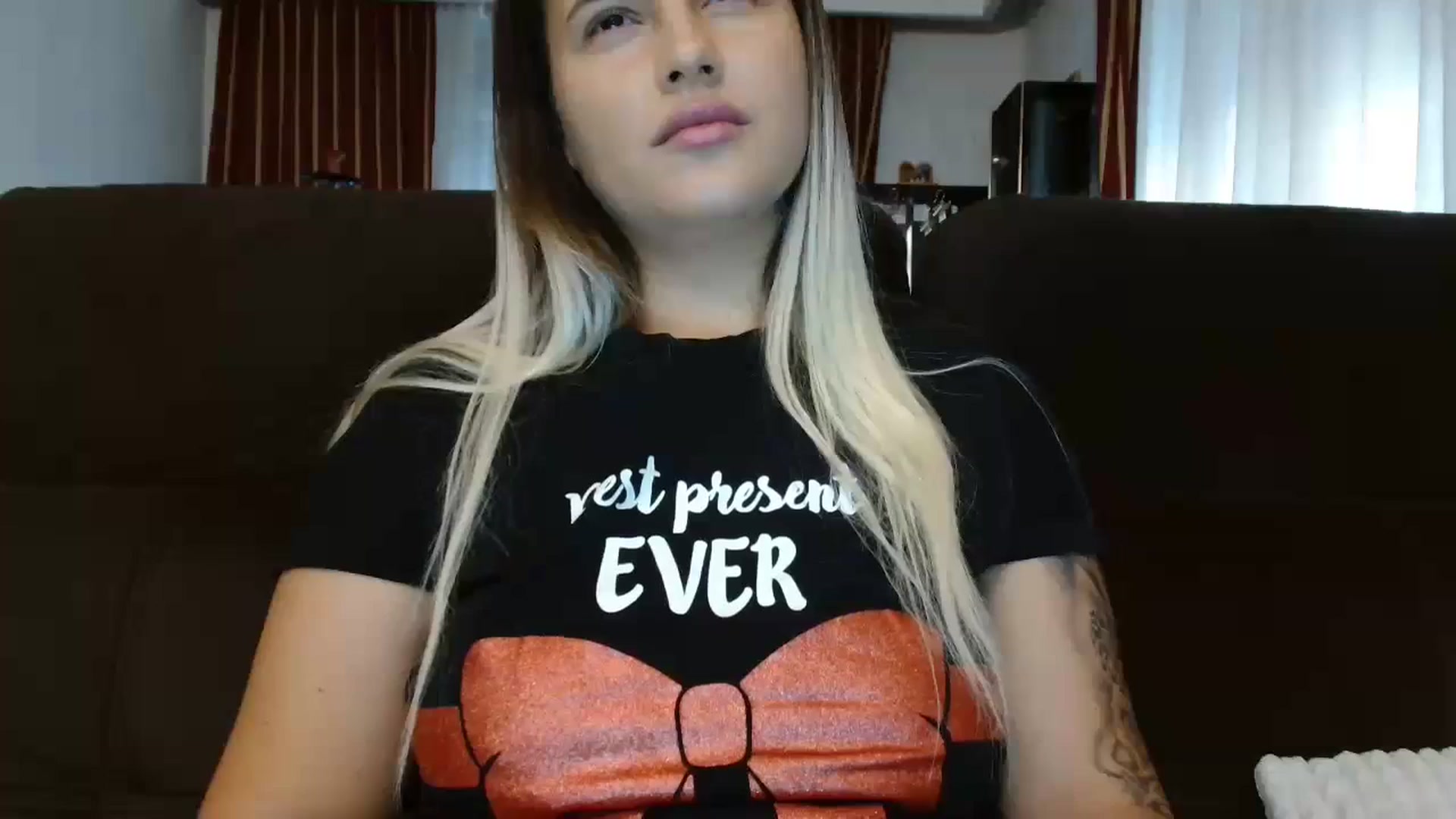 Gallery image thumbnail from MissDafina's myfreecams stream on, 10/24/2023, 07:10 image 13 of 20