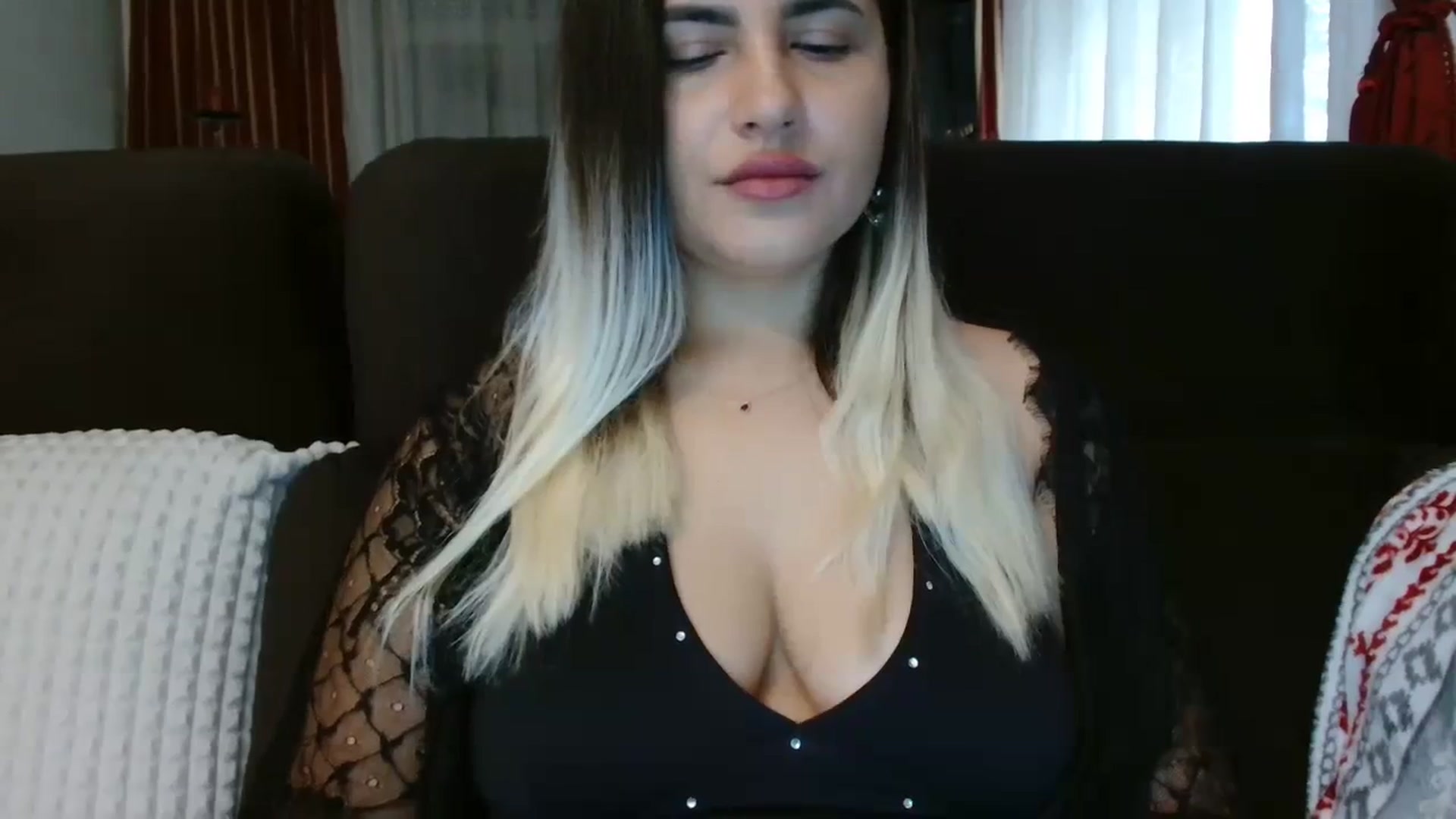 Gallery image thumbnail from MissDafina's myfreecams stream on, 11/13/2023, 07:29 image 3 of 20