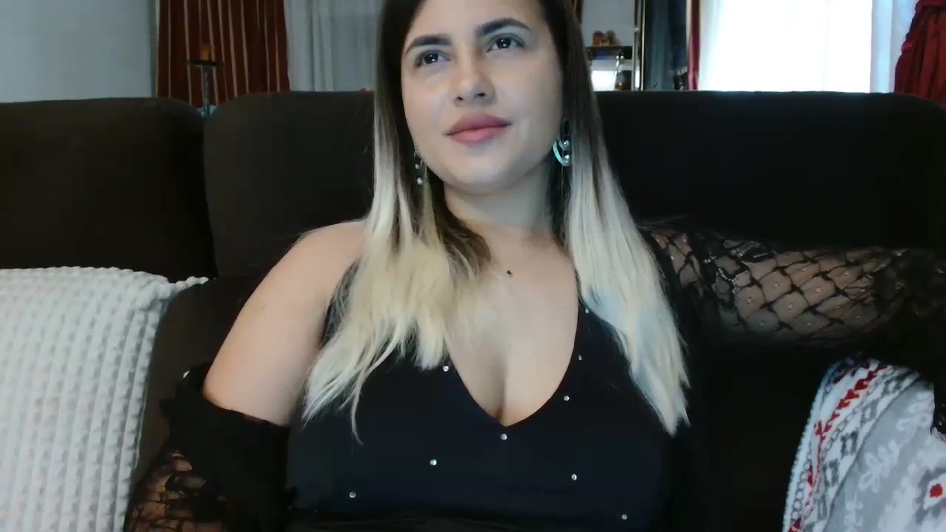 Gallery image thumbnail from MissDafina's myfreecams stream on, 11/13/2023, 08:41 image 2 of 20
