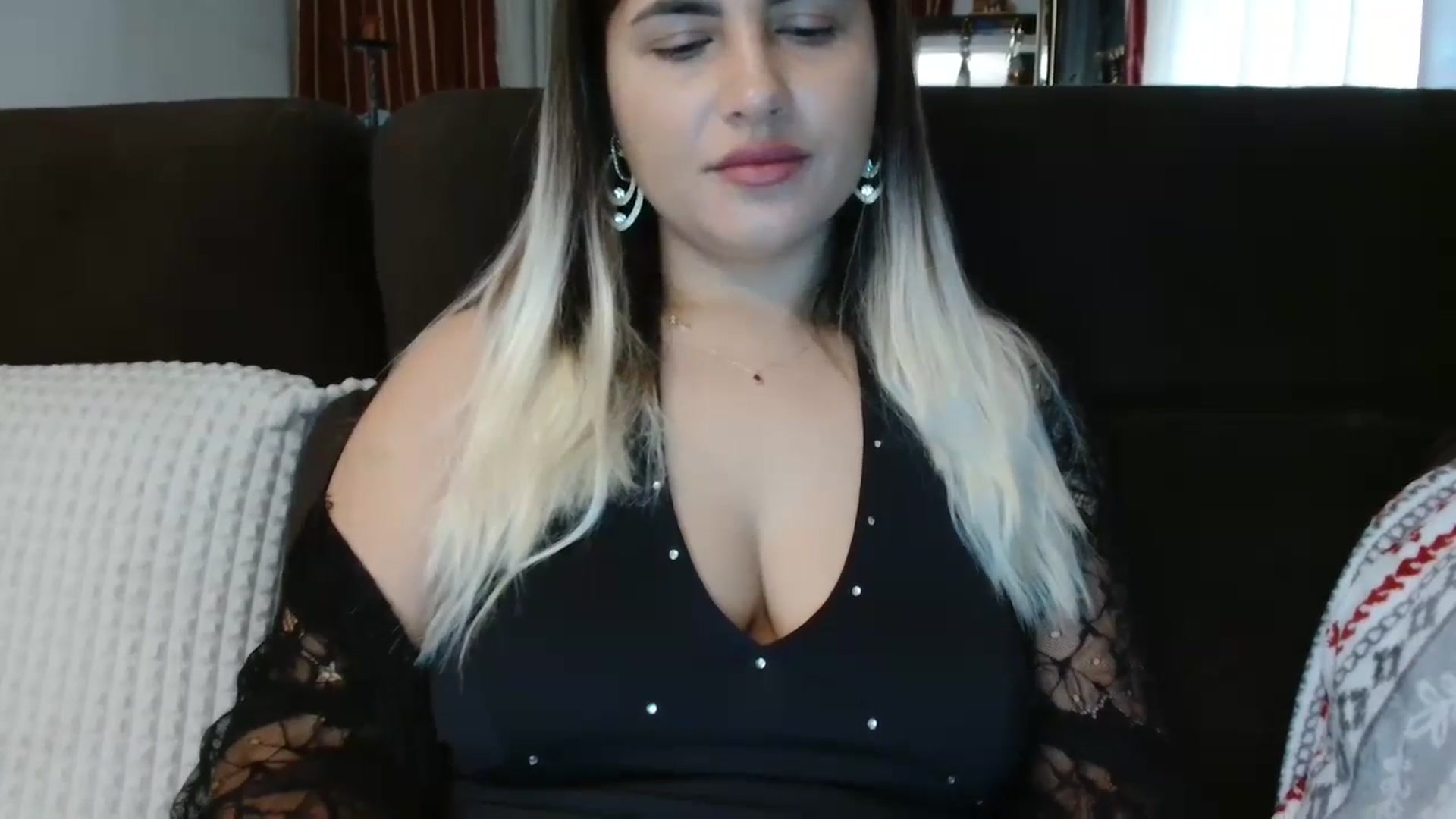 Gallery image thumbnail from MissDafina's myfreecams stream on, 11/13/2023, 08:41 image 12 of 20
