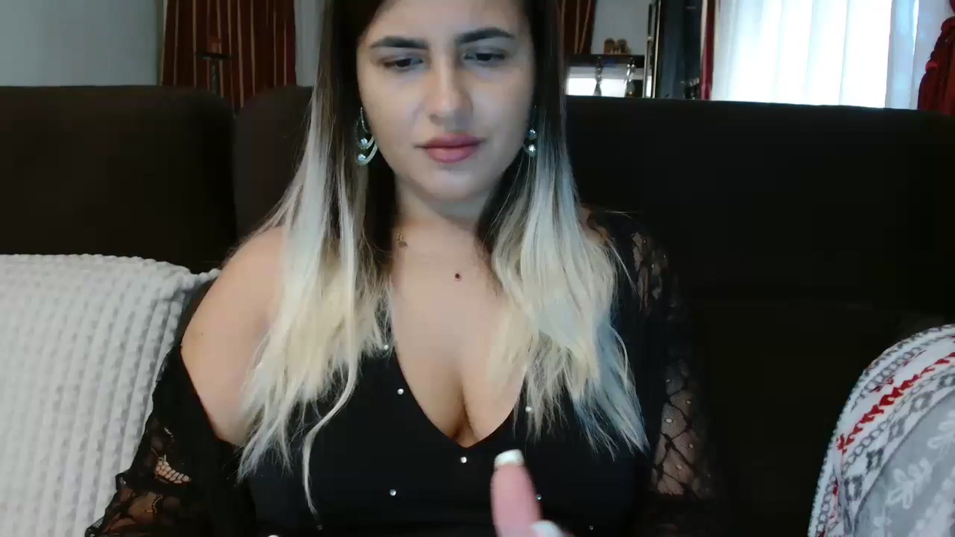 Gallery image thumbnail from MissDafina's myfreecams stream on, 11/13/2023, 08:41 image 10 of 20