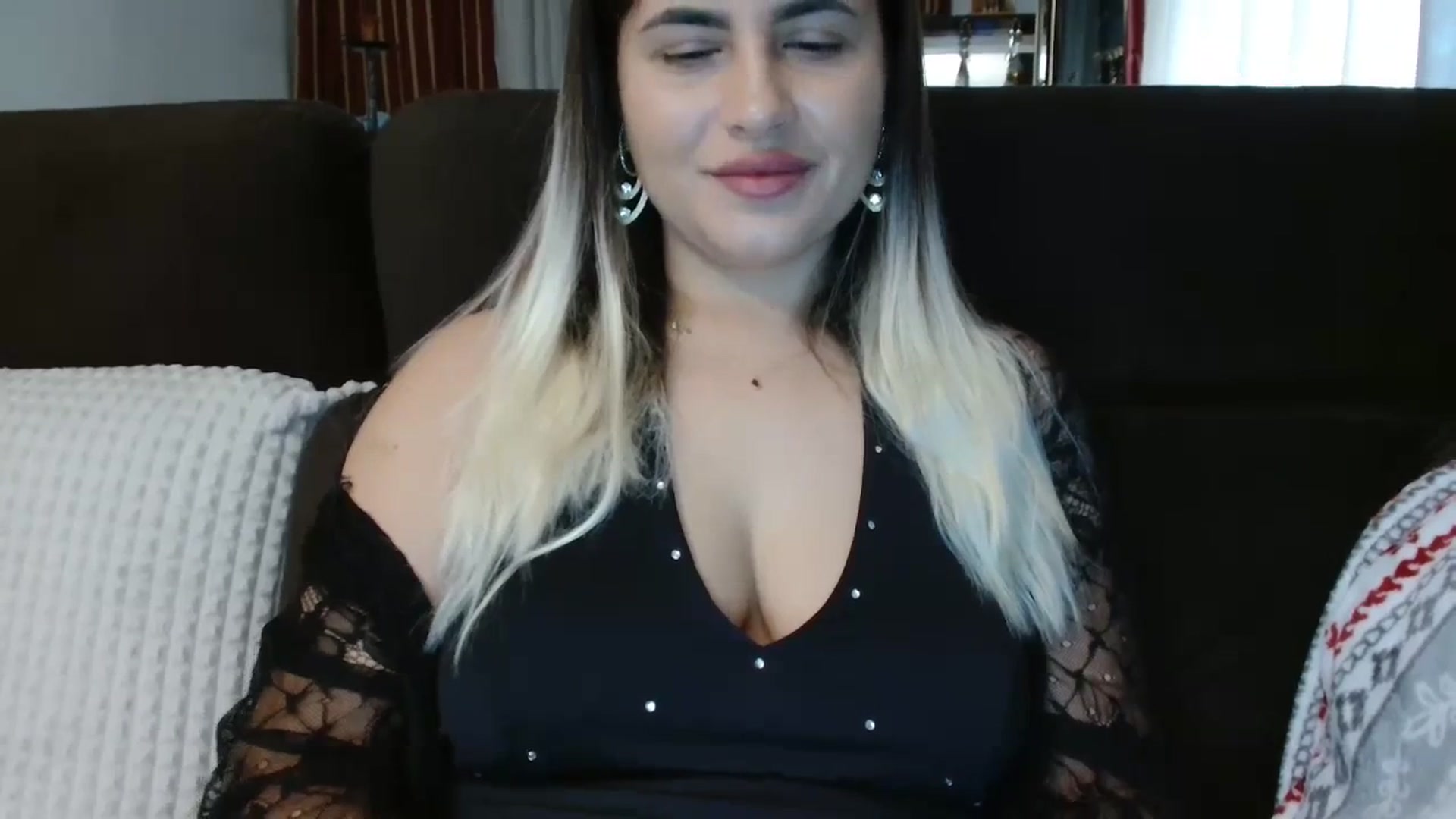 Gallery image thumbnail from MissDafina's myfreecams stream on, 11/13/2023, 08:41 image 13 of 20