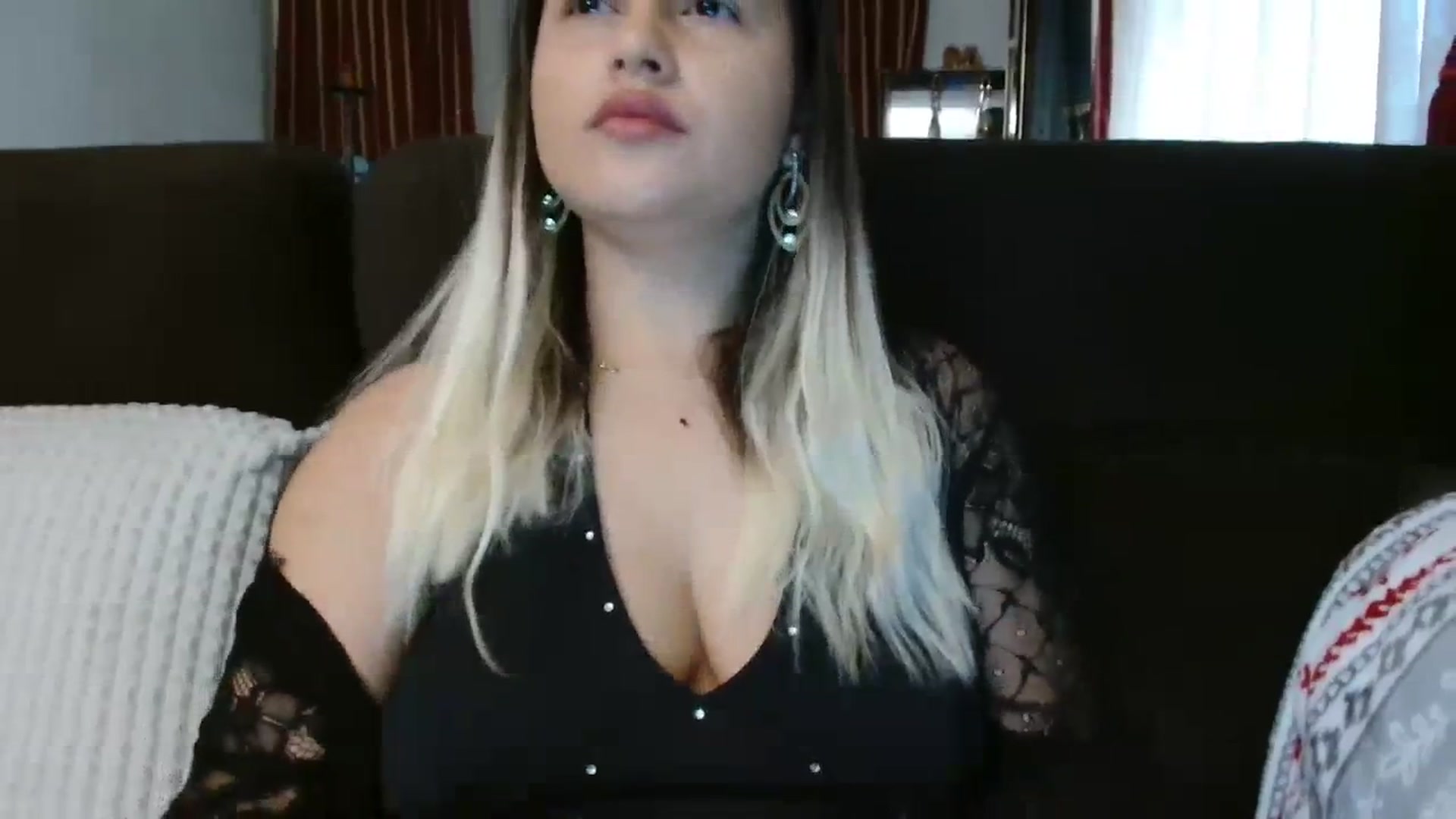 Gallery image thumbnail from MissDafina's myfreecams stream on, 11/13/2023, 08:41 image 11 of 20