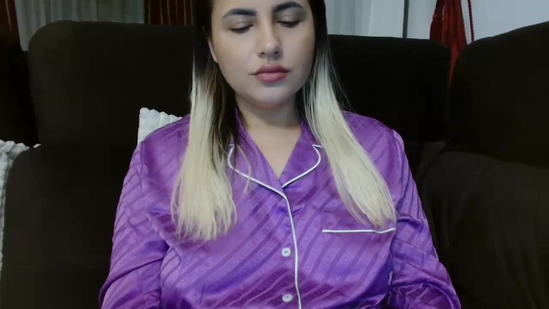 Gallery image thumbnail from MissDafina's myfreecams stream on, 11/20/2023, 01:28 image 5 of 20