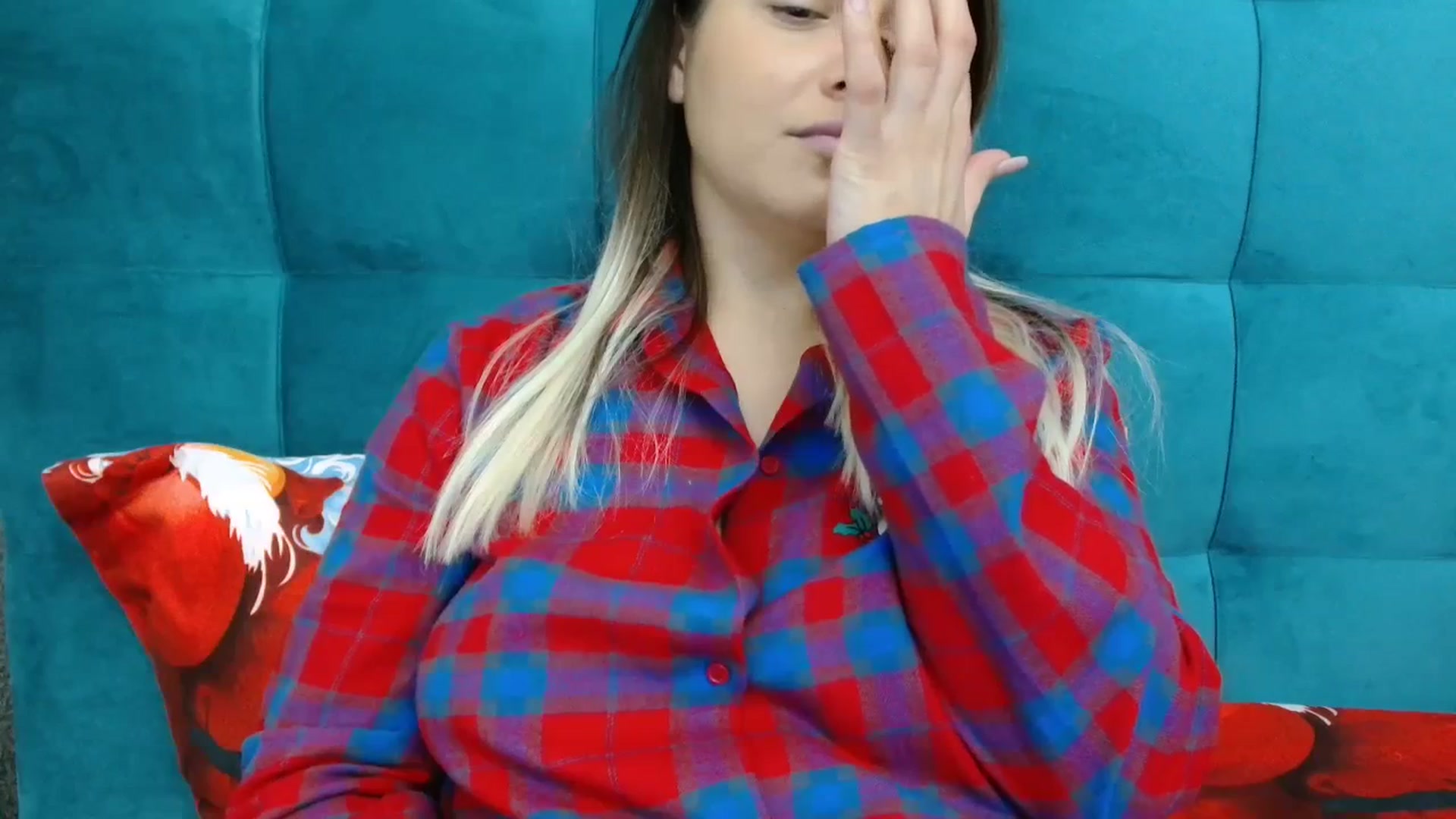 Gallery image thumbnail from MissDafina's myfreecams stream on, 12/13/2023, 24:17 image 7 of 20