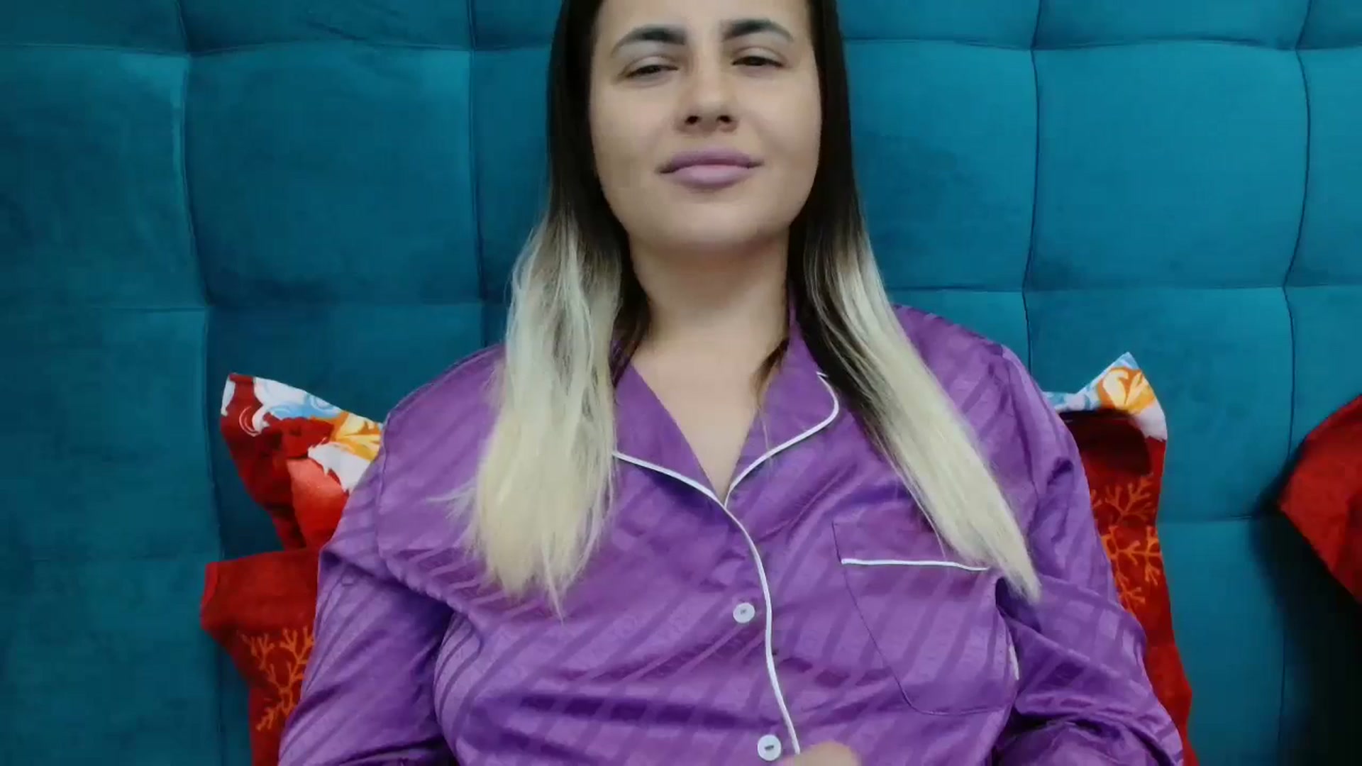 Gallery image thumbnail from MissDafina's myfreecams stream on, 12/13/2023, 22:18 image 3 of 20