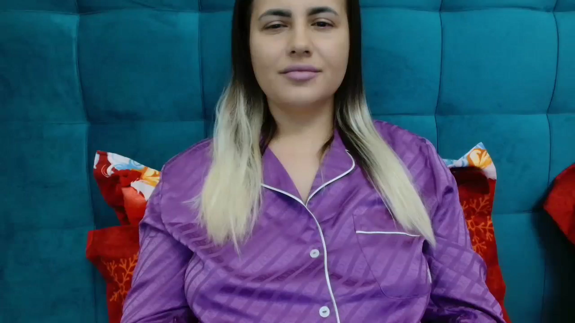 Gallery image thumbnail from MissDafina's myfreecams stream on, 12/13/2023, 22:18 image 4 of 20