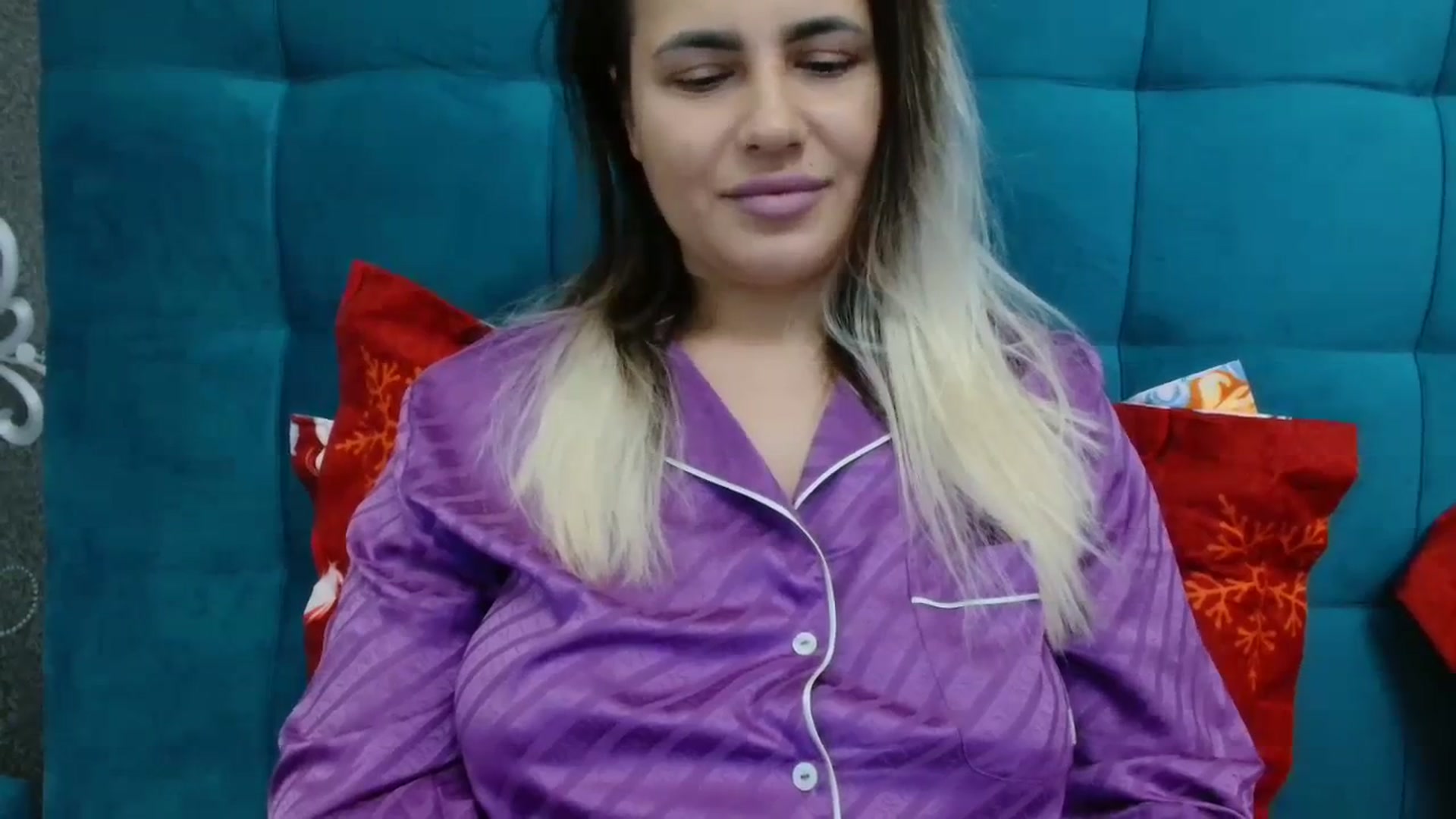 Gallery image thumbnail from MissDafina's myfreecams stream on, 12/13/2023, 22:18 image 18 of 20