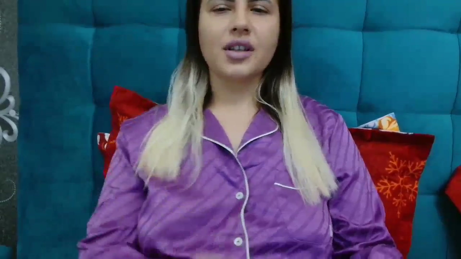Gallery image thumbnail from MissDafina's myfreecams stream on, 12/13/2023, 22:18 image 16 of 20