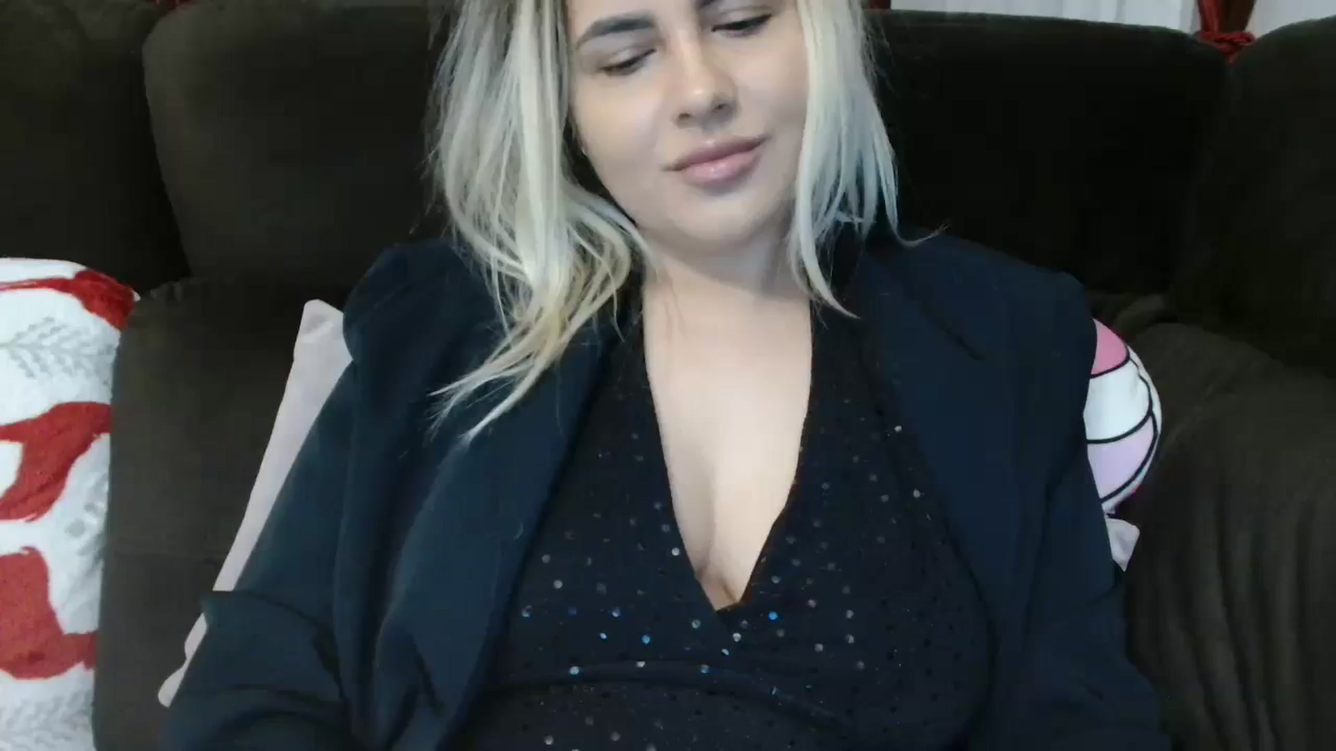 Gallery image thumbnail from MissDafina's myfreecams stream on, 01/17/2024, 01:18 image 1 of 20