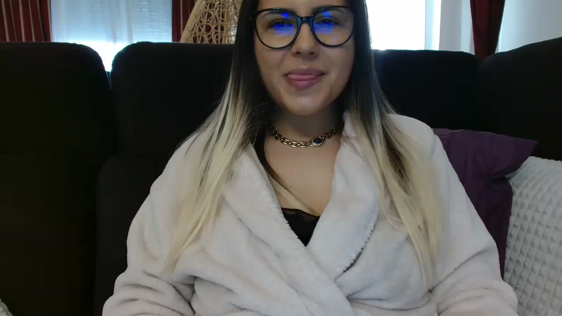 Gallery image thumbnail from MissDafina's myfreecams stream on, 01/29/2024, 10:36 image 15 of 20