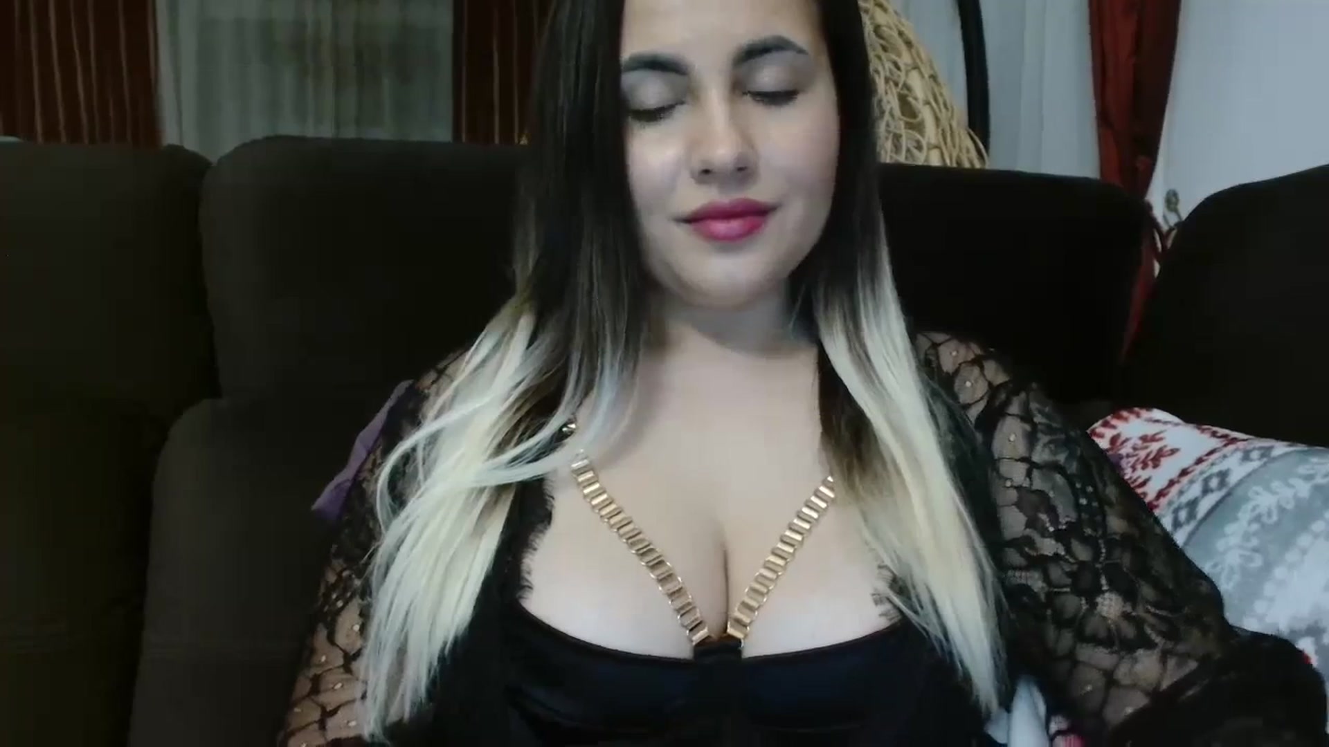 Gallery image thumbnail from MissDafina's myfreecams stream on, 02/13/2024, 22:21 image 14 of 20