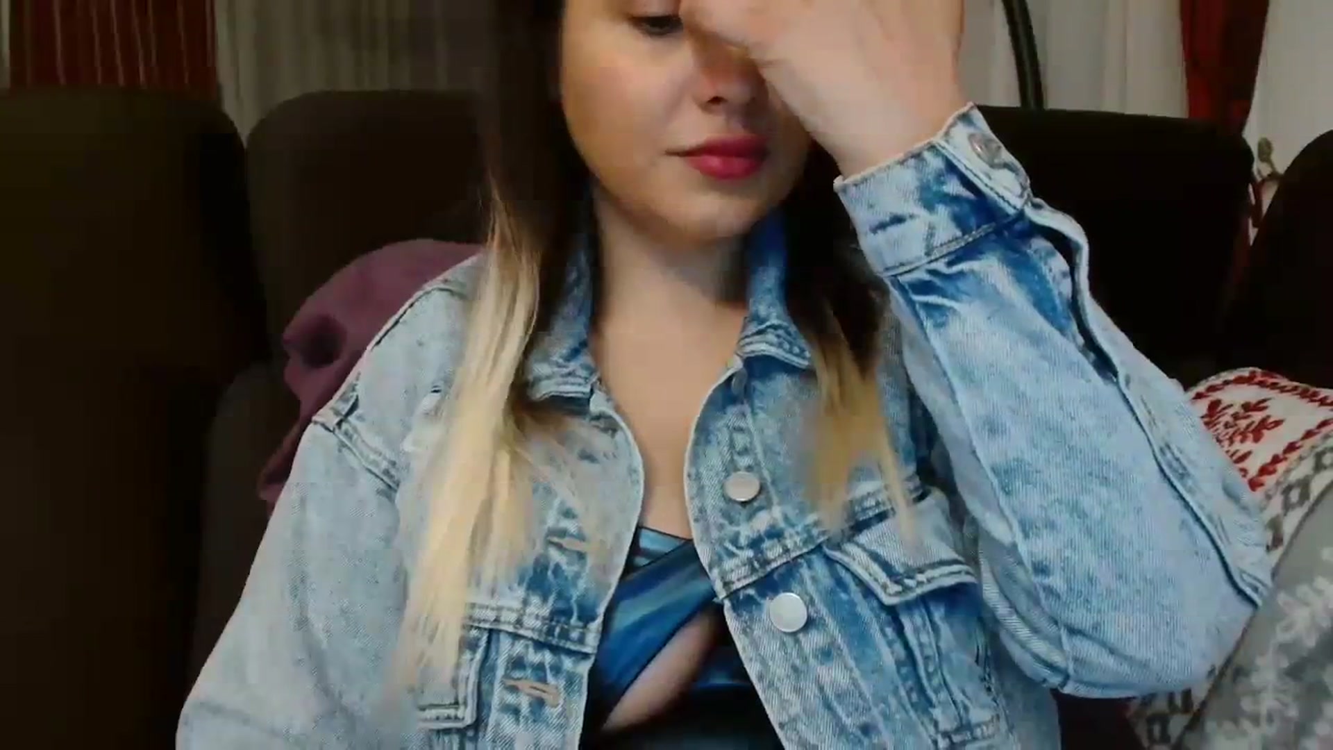 Gallery image thumbnail from MissDafina's myfreecams stream on, 02/15/2024, 21:47 image 7 of 20